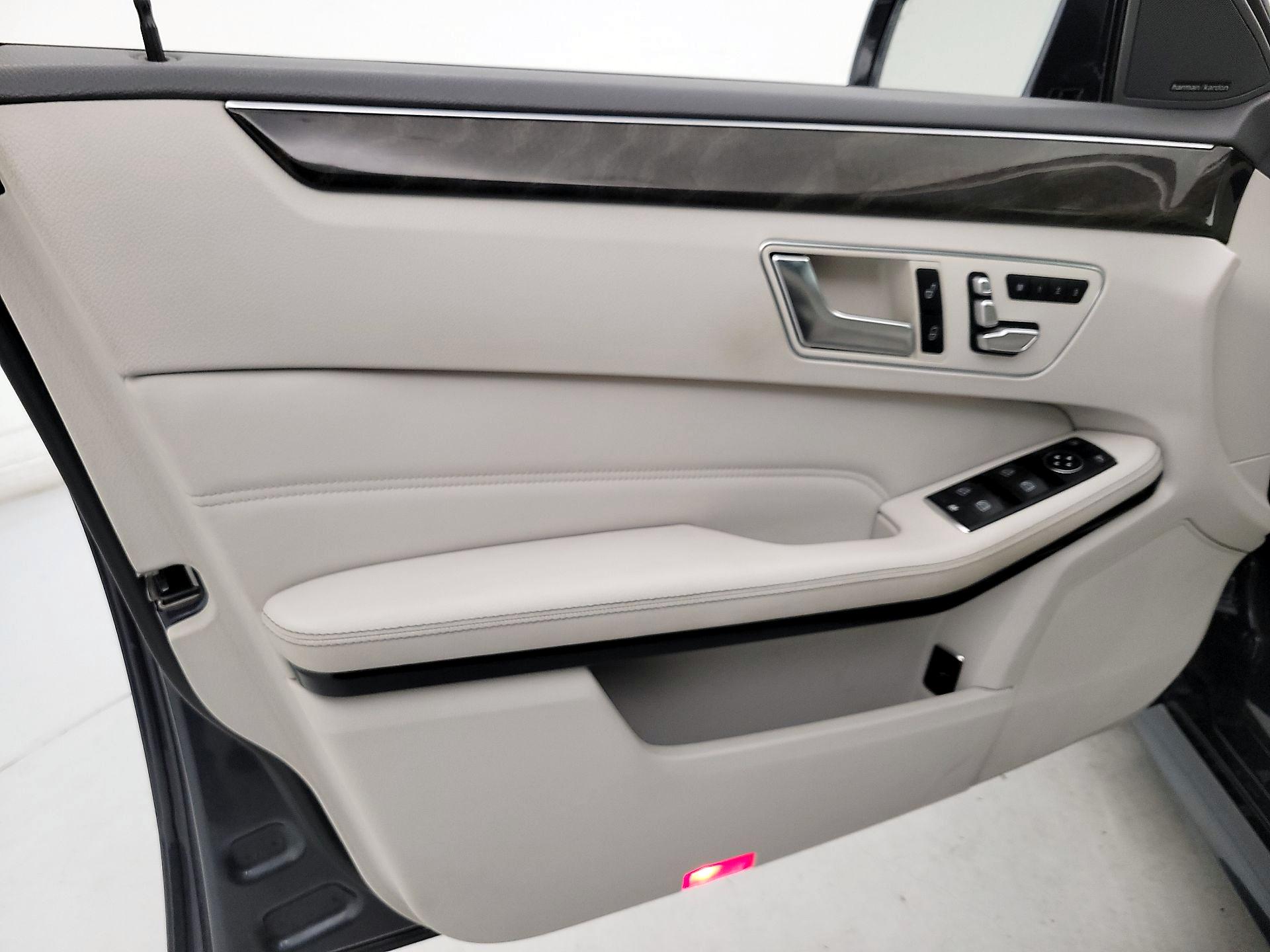 Thumbnail: 2014 Mercedes-Benz E-Class - 12