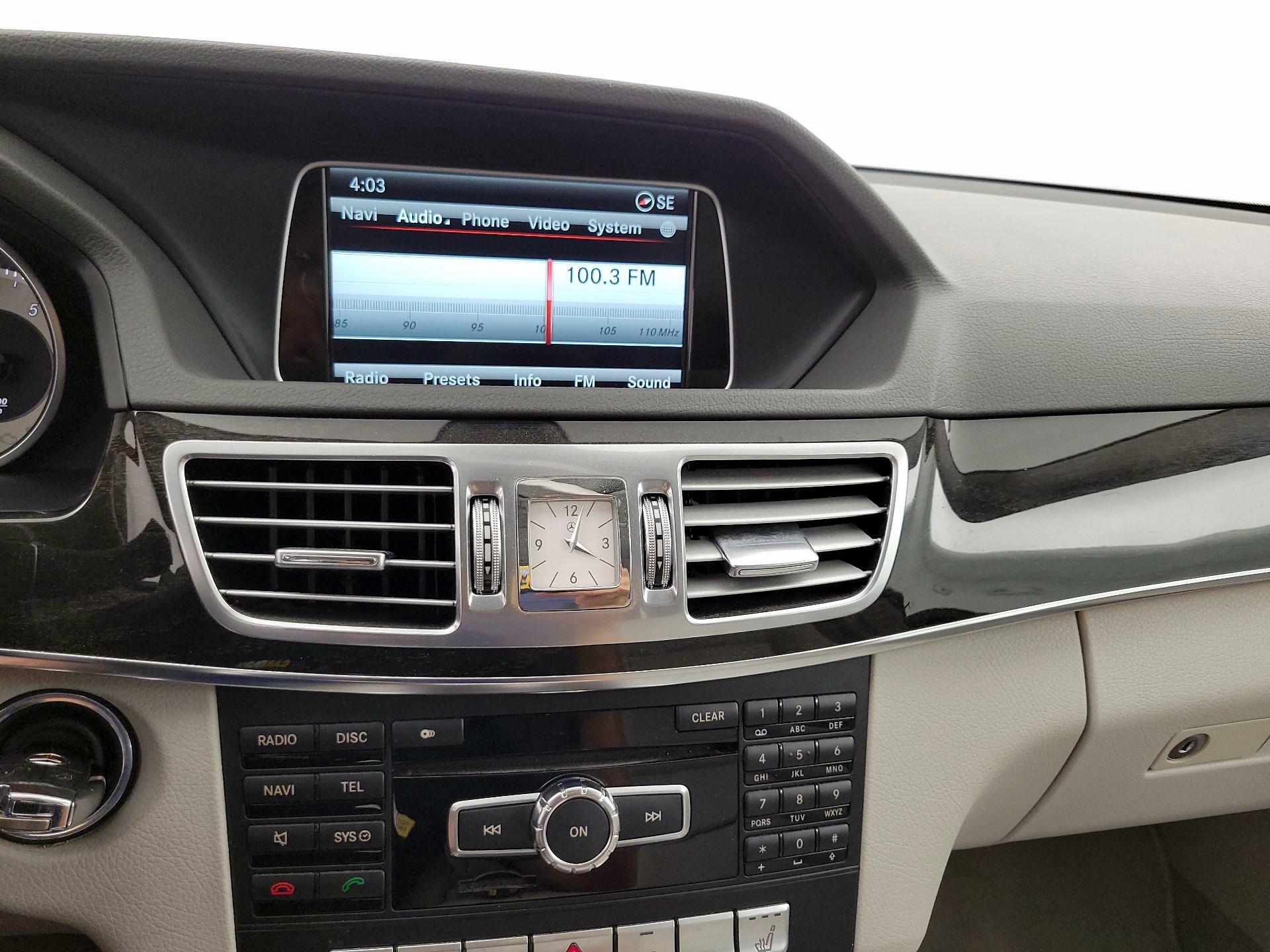 Thumbnail: 2014 Mercedes-Benz E-Class - 16