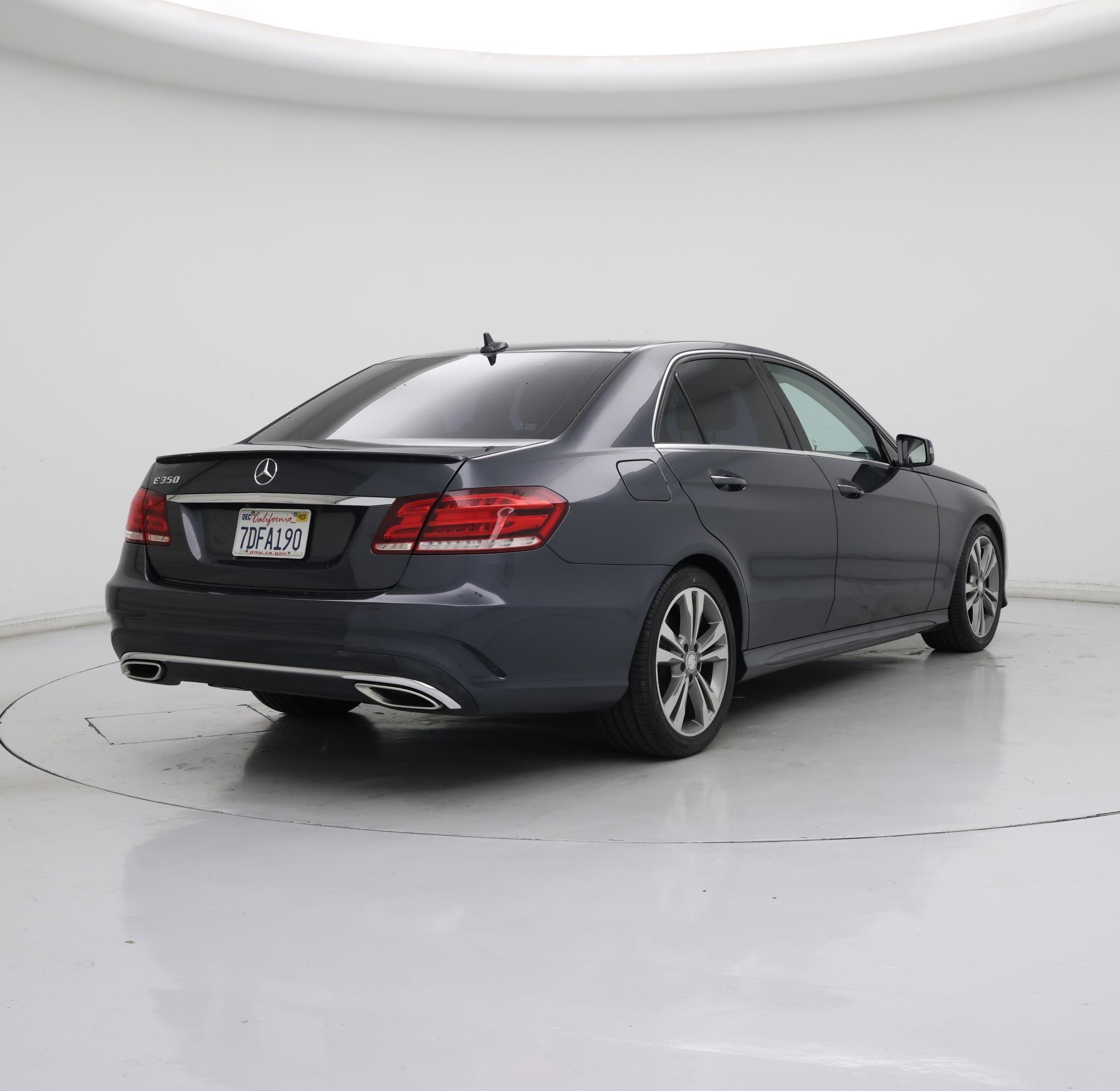 Thumbnail: 2014 Mercedes-Benz E-Class - 8