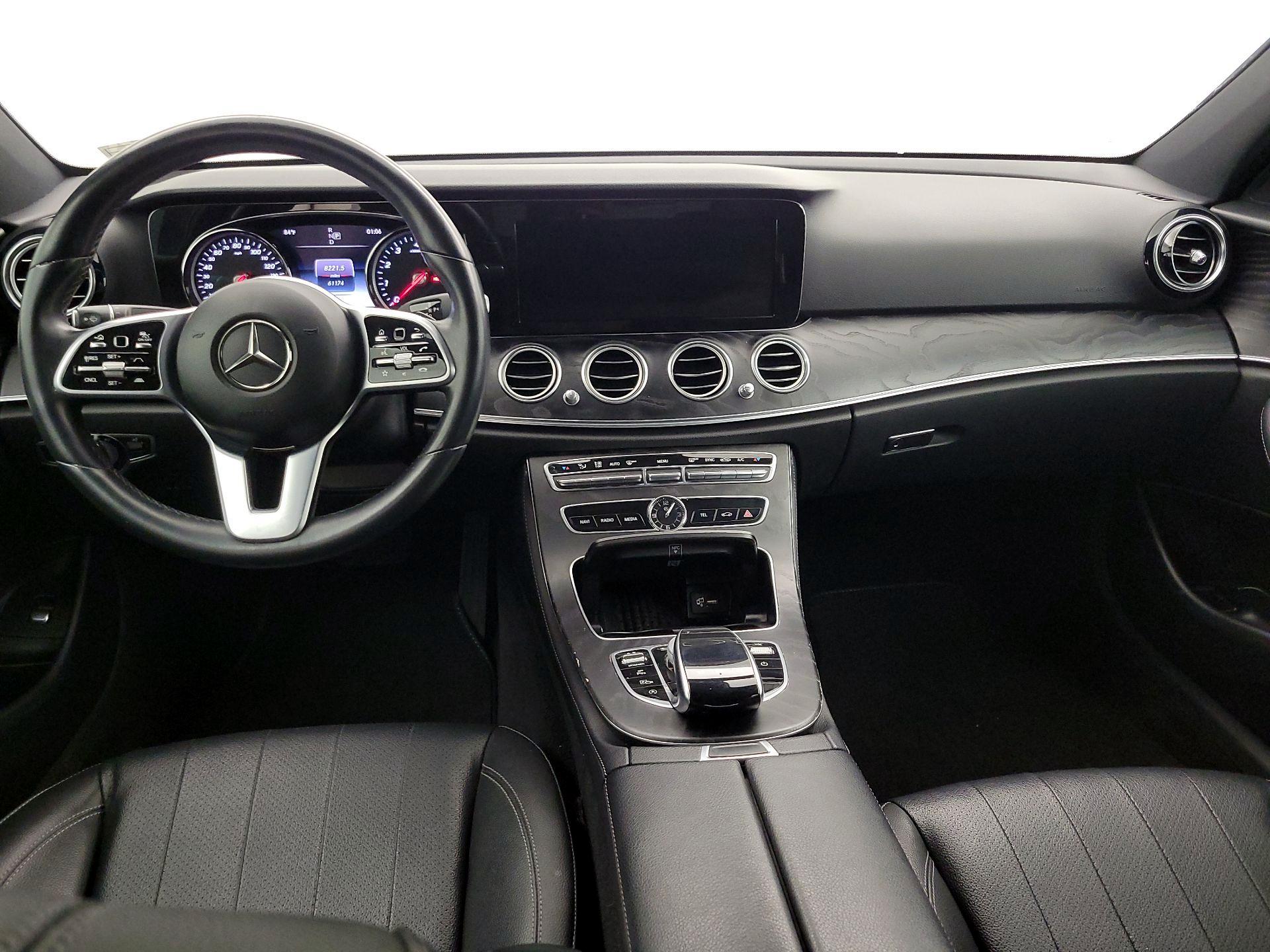 Thumbnail: 2019 Mercedes-Benz E-Class - 9