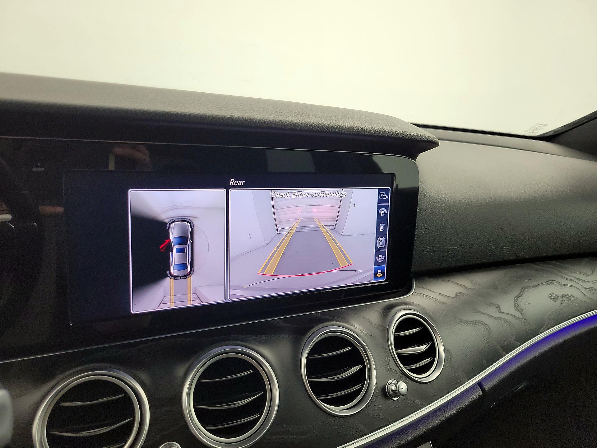Thumbnail: 2019 Mercedes-Benz E-Class - 15