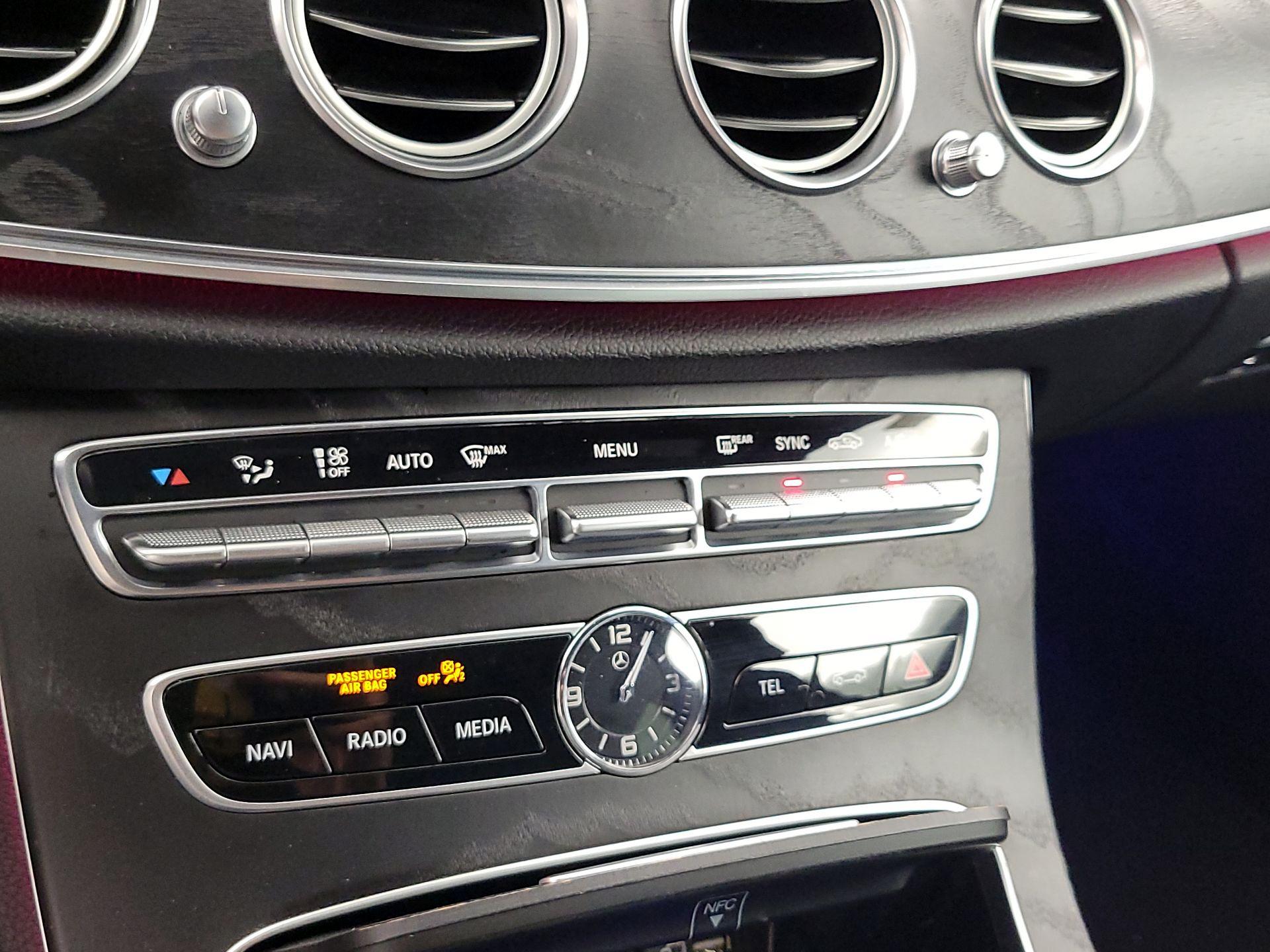Thumbnail: 2019 Mercedes-Benz E-Class - 17