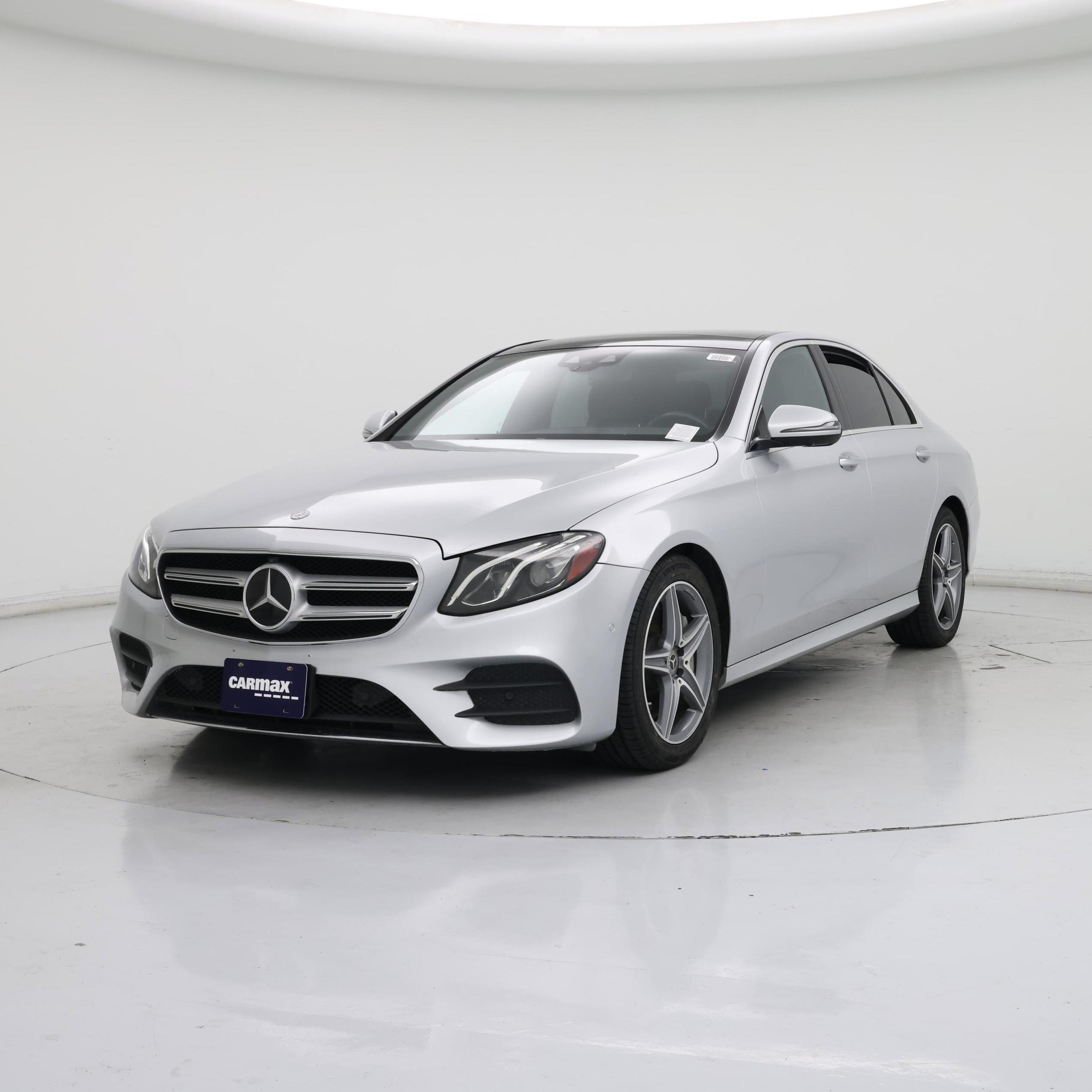 Thumbnail: 2019 Mercedes-Benz E-Class - 4