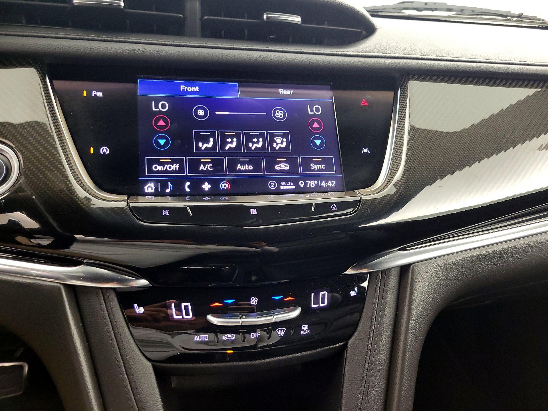 Thumbnail: 2020 Cadillac XT6 - 16
