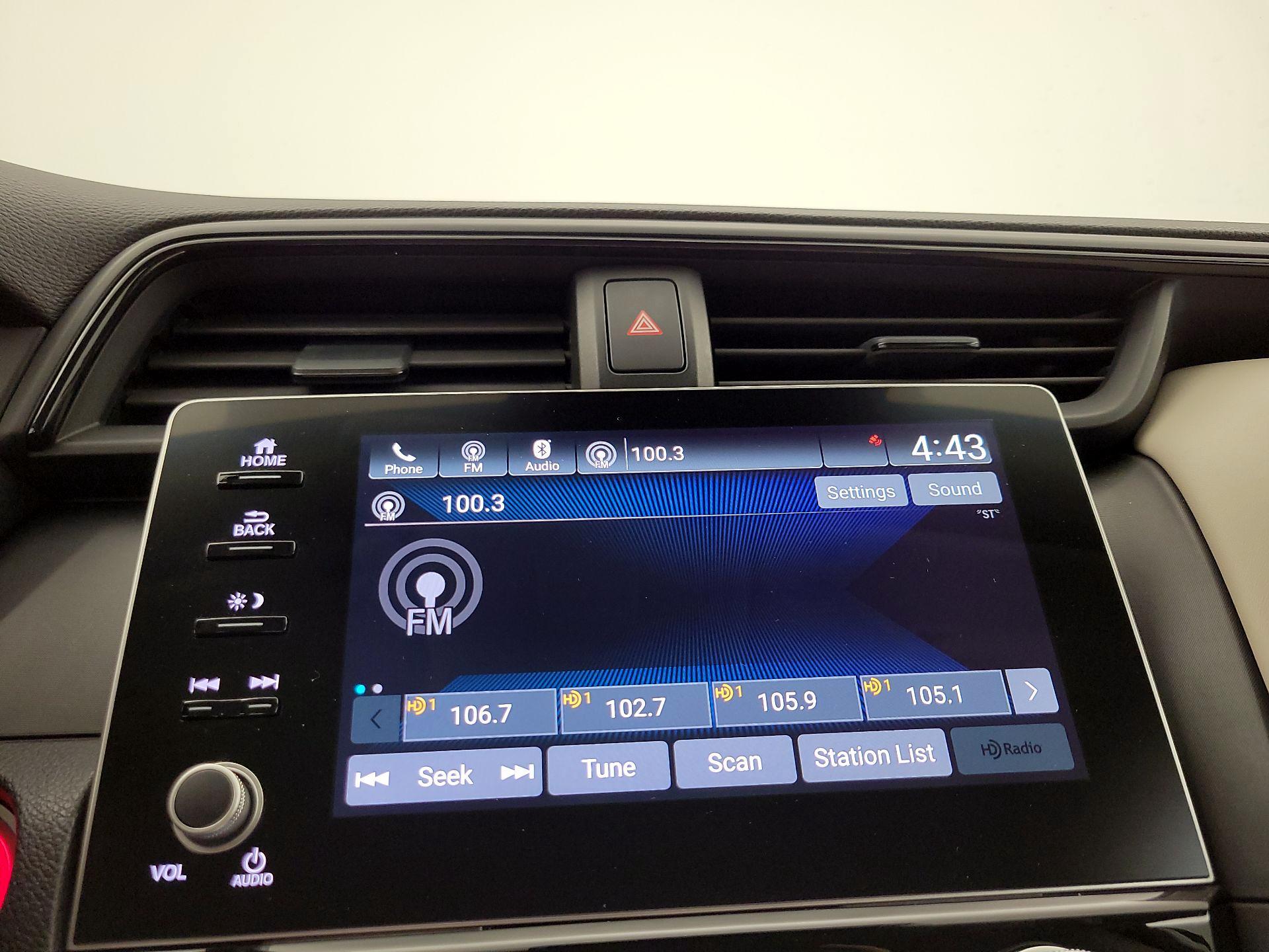 Thumbnail: 2019 Honda Insight - 16
