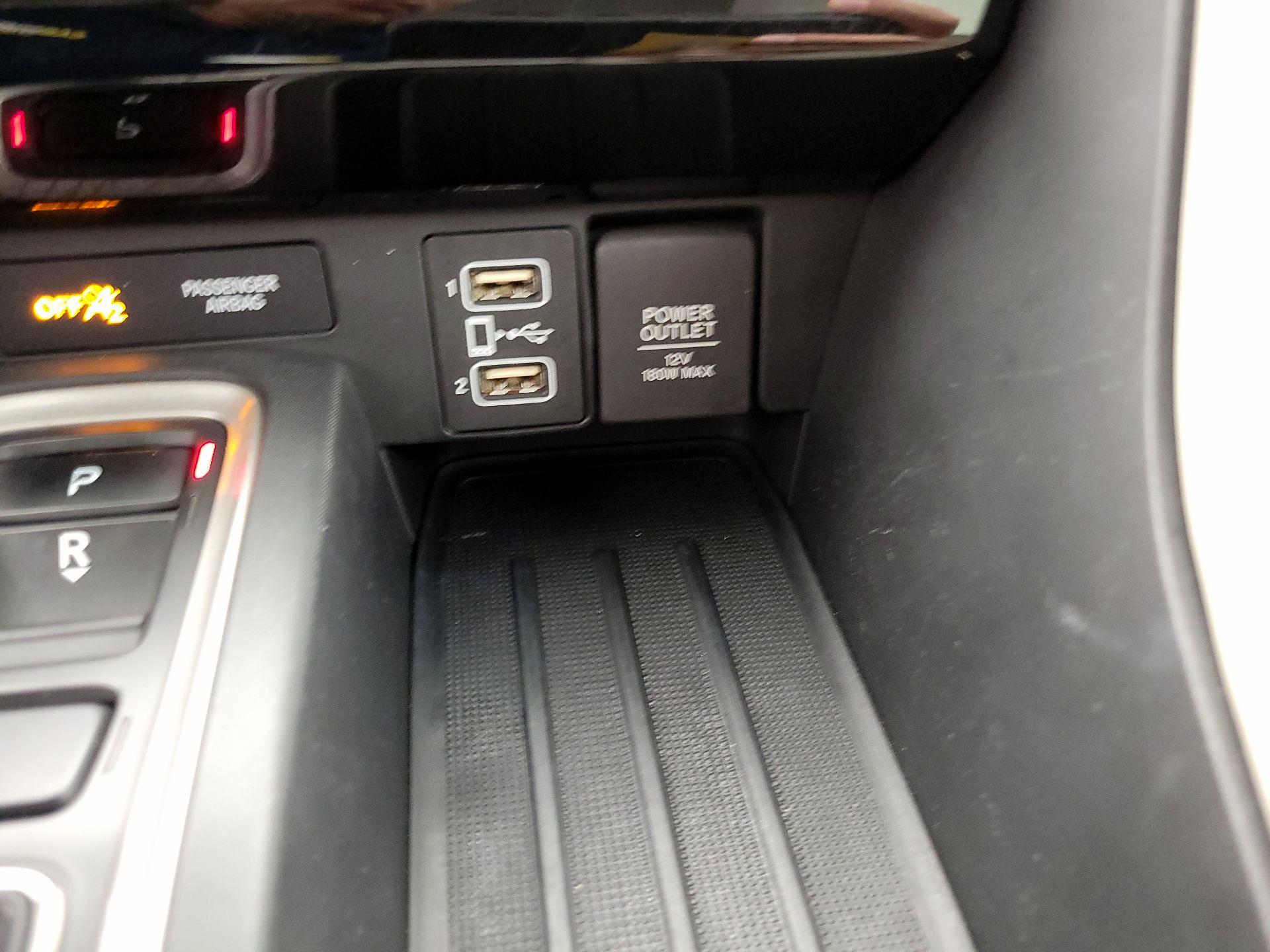 Thumbnail: 2019 Honda Insight - 19