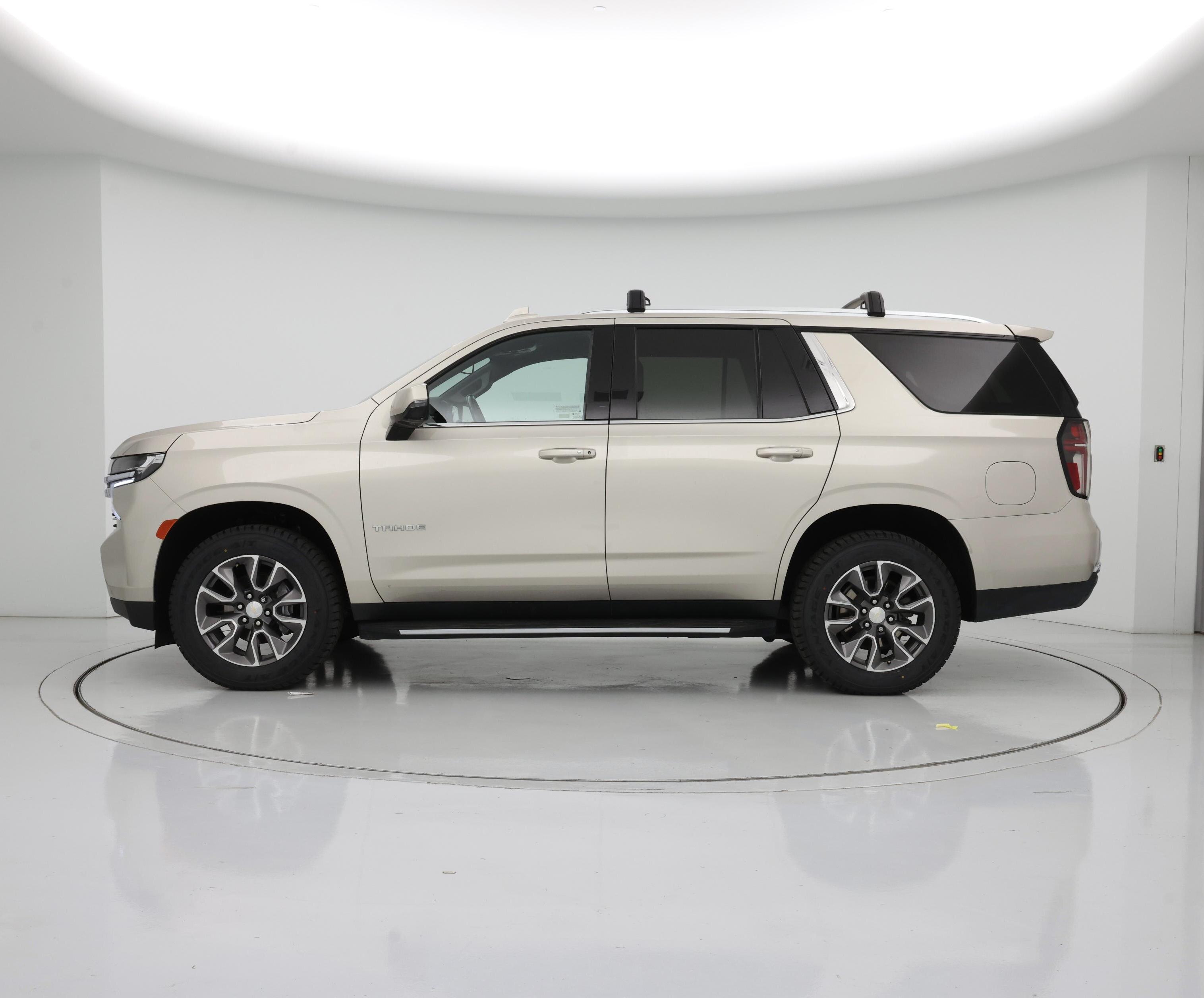 Thumbnail: 2023 Chevrolet Tahoe - 3