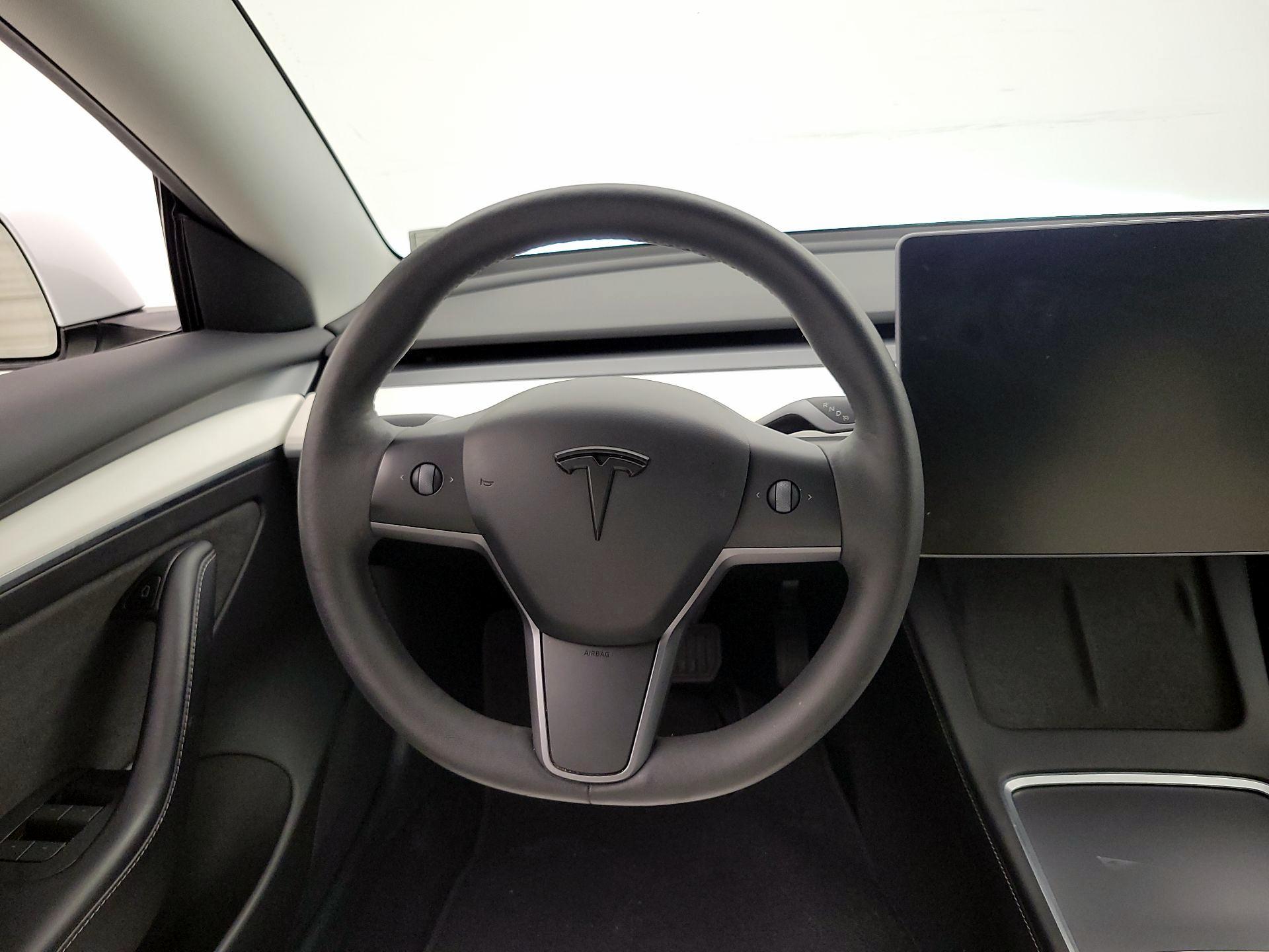 Thumbnail: 2022 Tesla Model 3 - 10