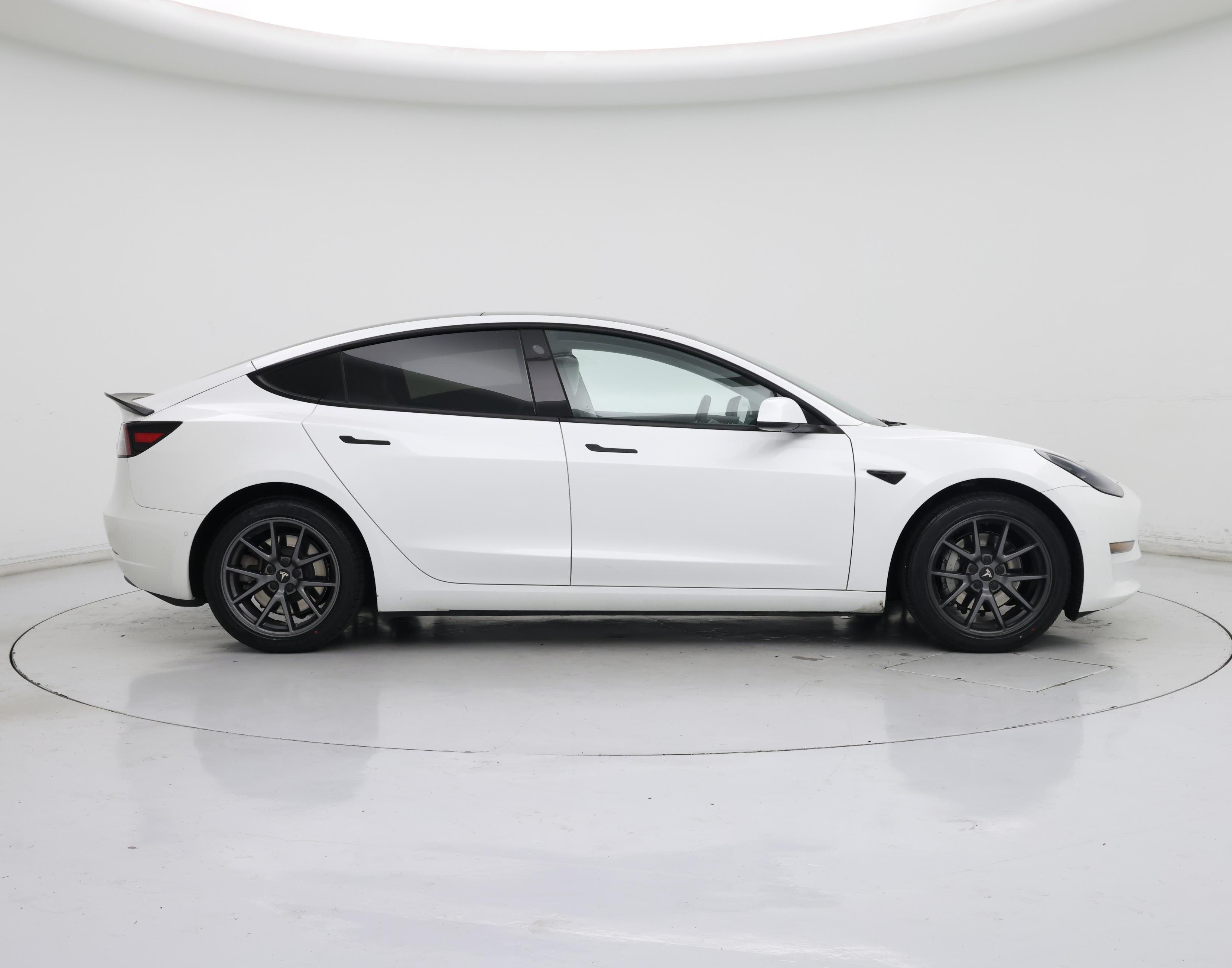 Thumbnail: 2022 Tesla Model 3 - 7