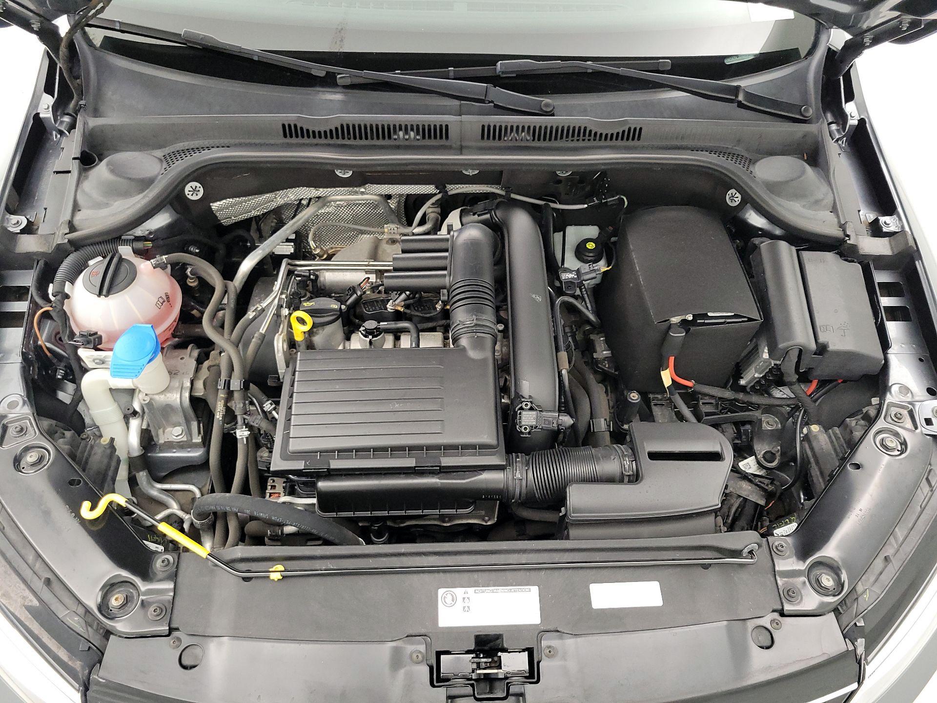 Thumbnail: 2017 Volkswagen Jetta - 20