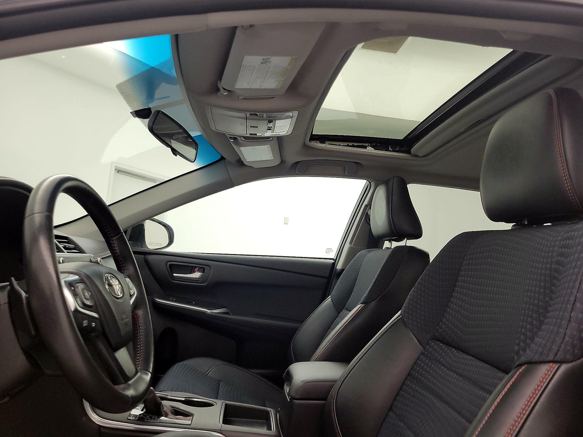 Thumbnail: 2015 Toyota Camry - 19