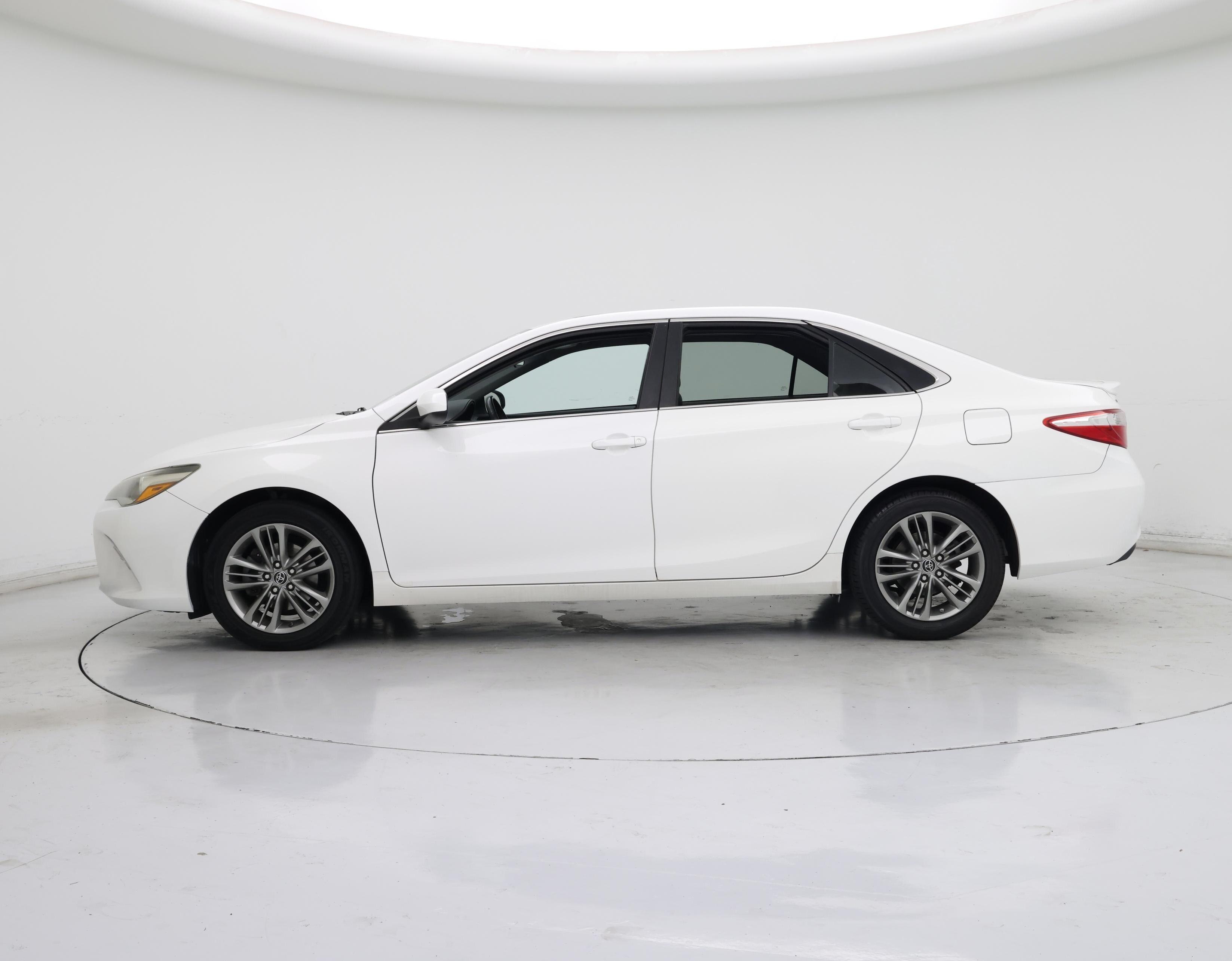 Thumbnail: 2015 Toyota Camry - 3