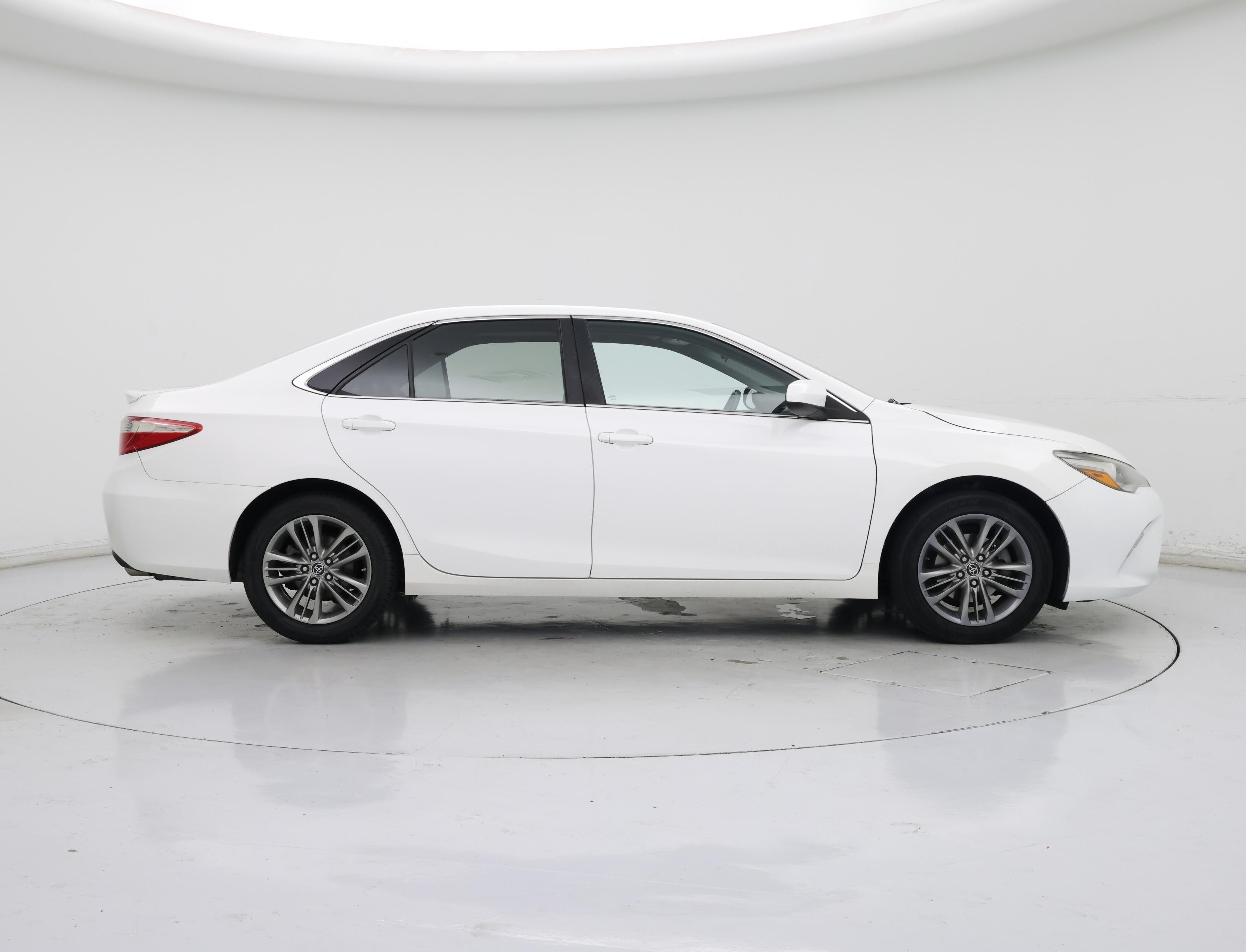 Thumbnail: 2015 Toyota Camry - 7