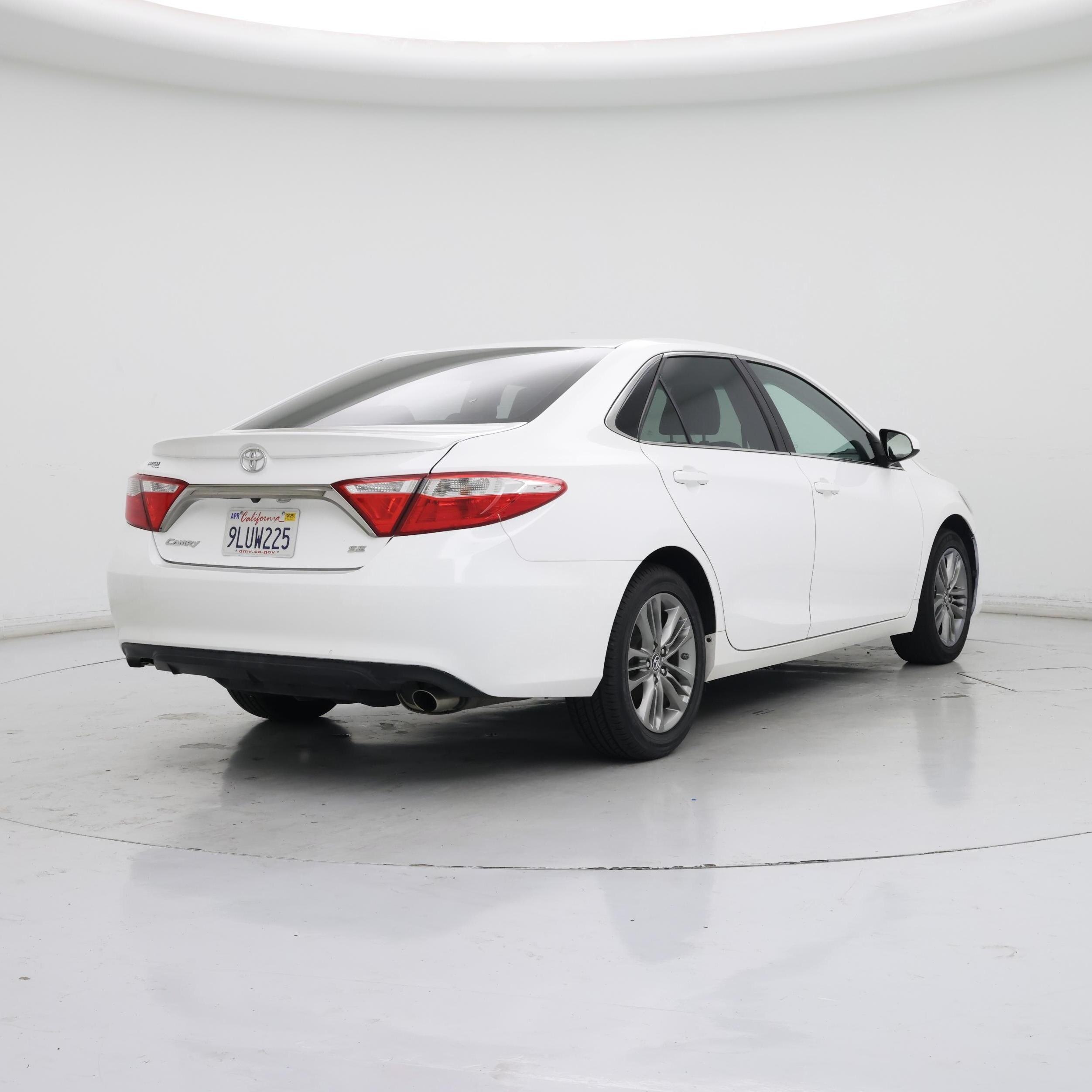 Thumbnail: 2015 Toyota Camry - 8
