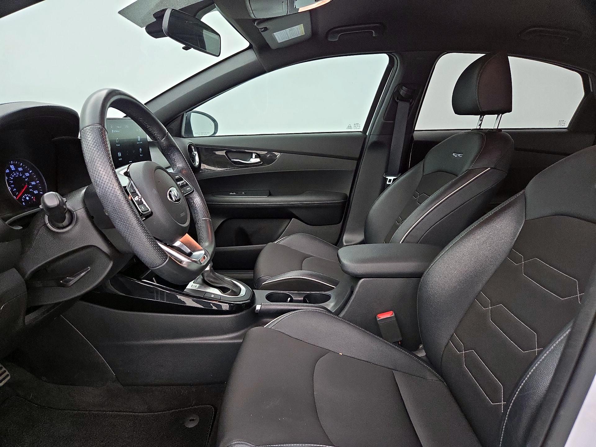 Thumbnail: 2021 Kia Forte - 11