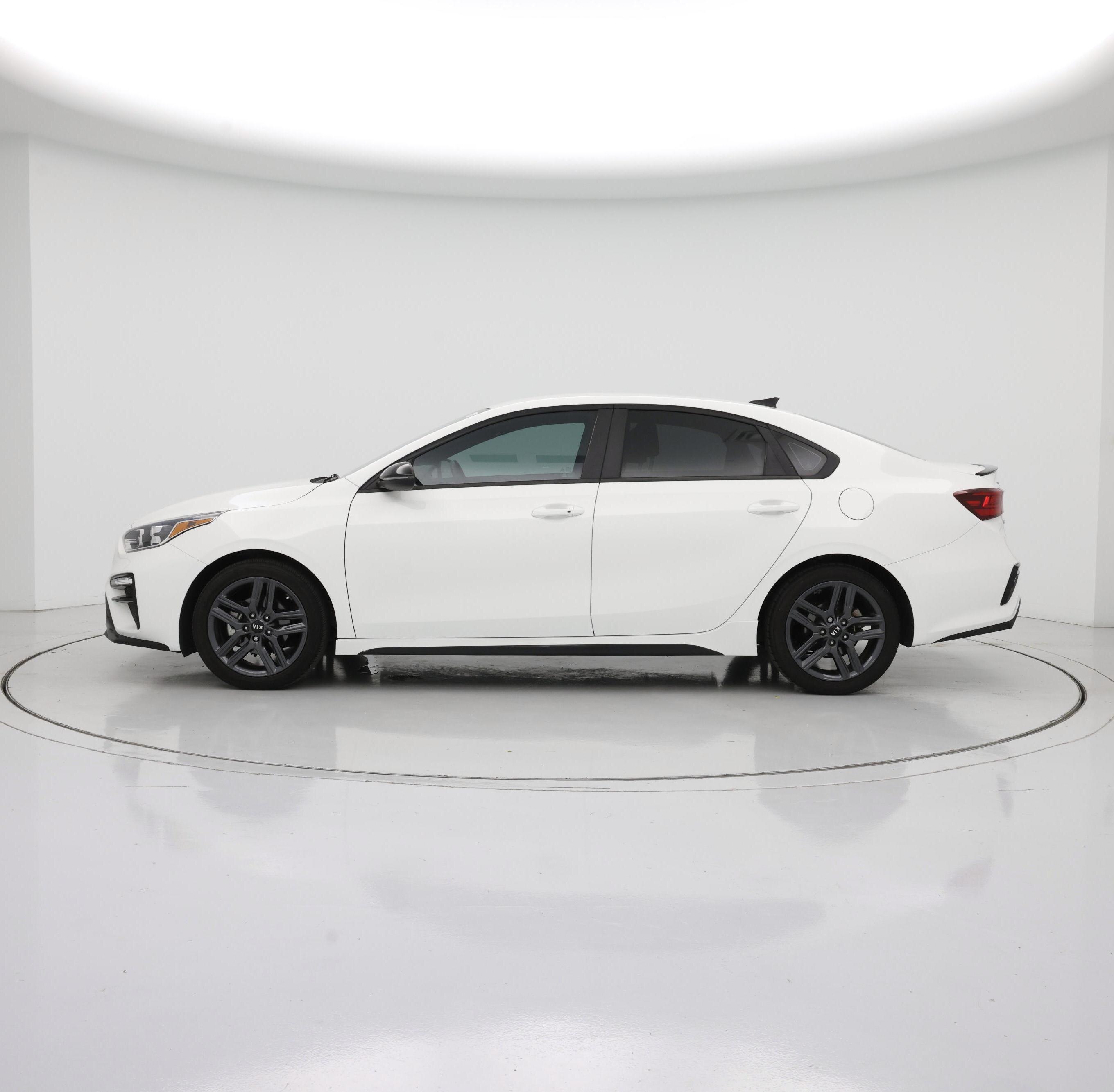 Thumbnail: 2021 Kia Forte - 3