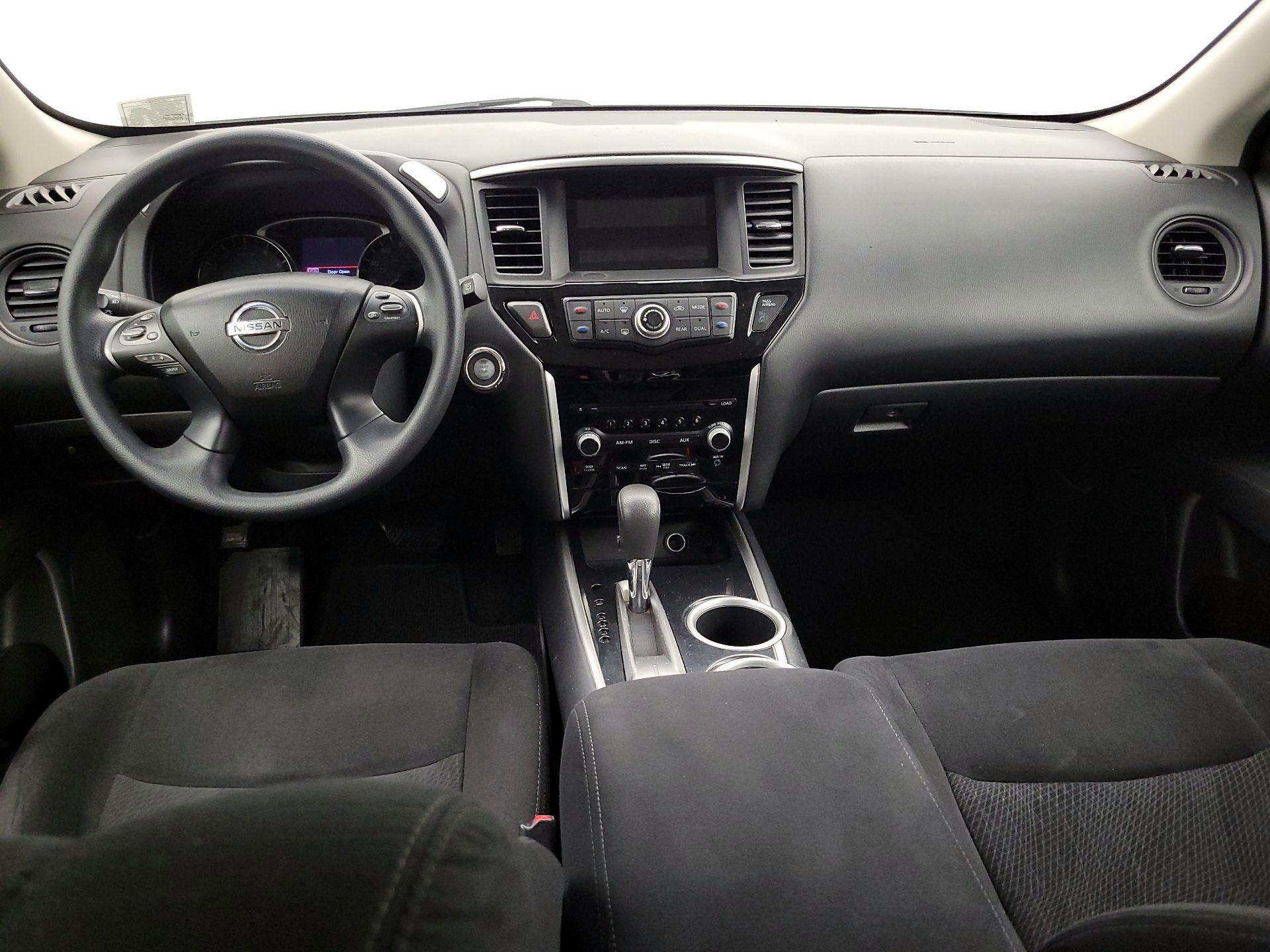 Thumbnail: 2013 Nissan Pathfinder - 9