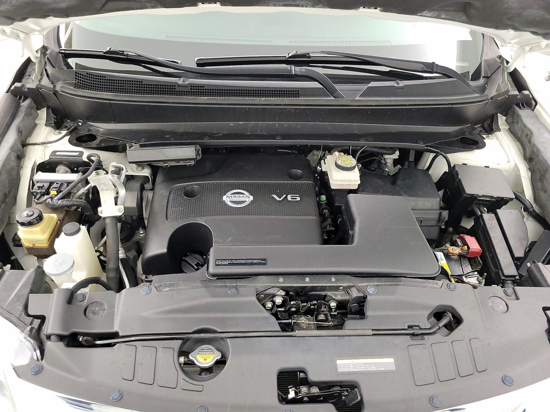 Thumbnail: 2013 Nissan Pathfinder - 19