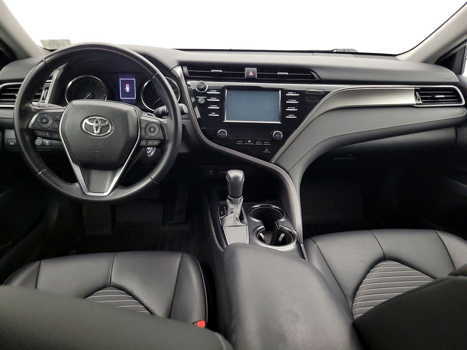 Thumbnail: 2019 Toyota Camry - 9