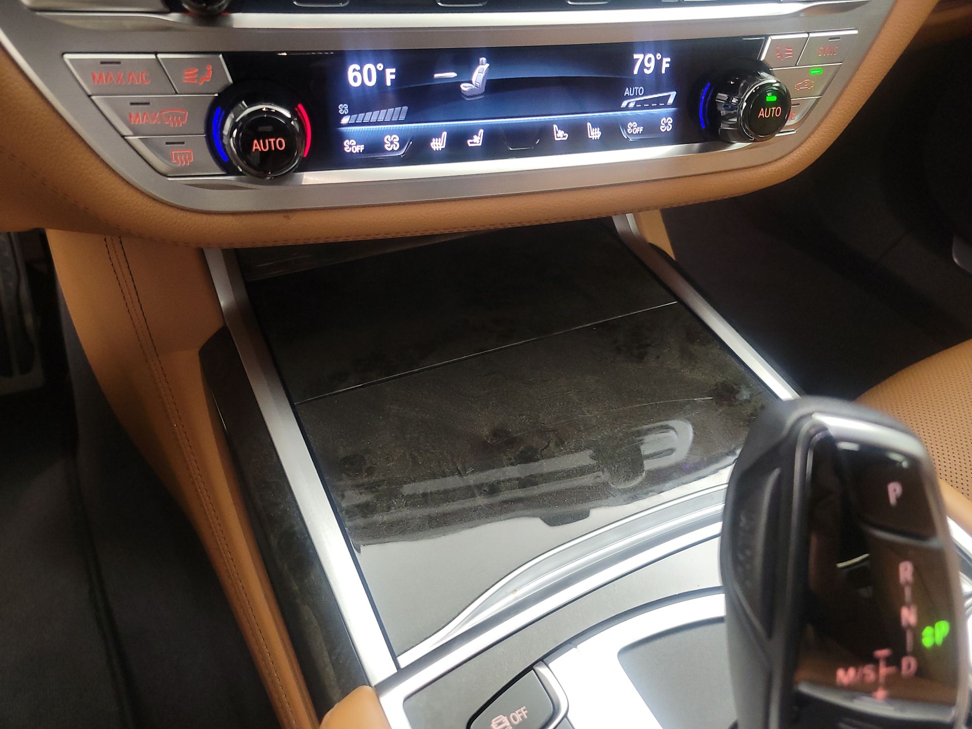 Thumbnail: 2021 BMW 7 Series - 17