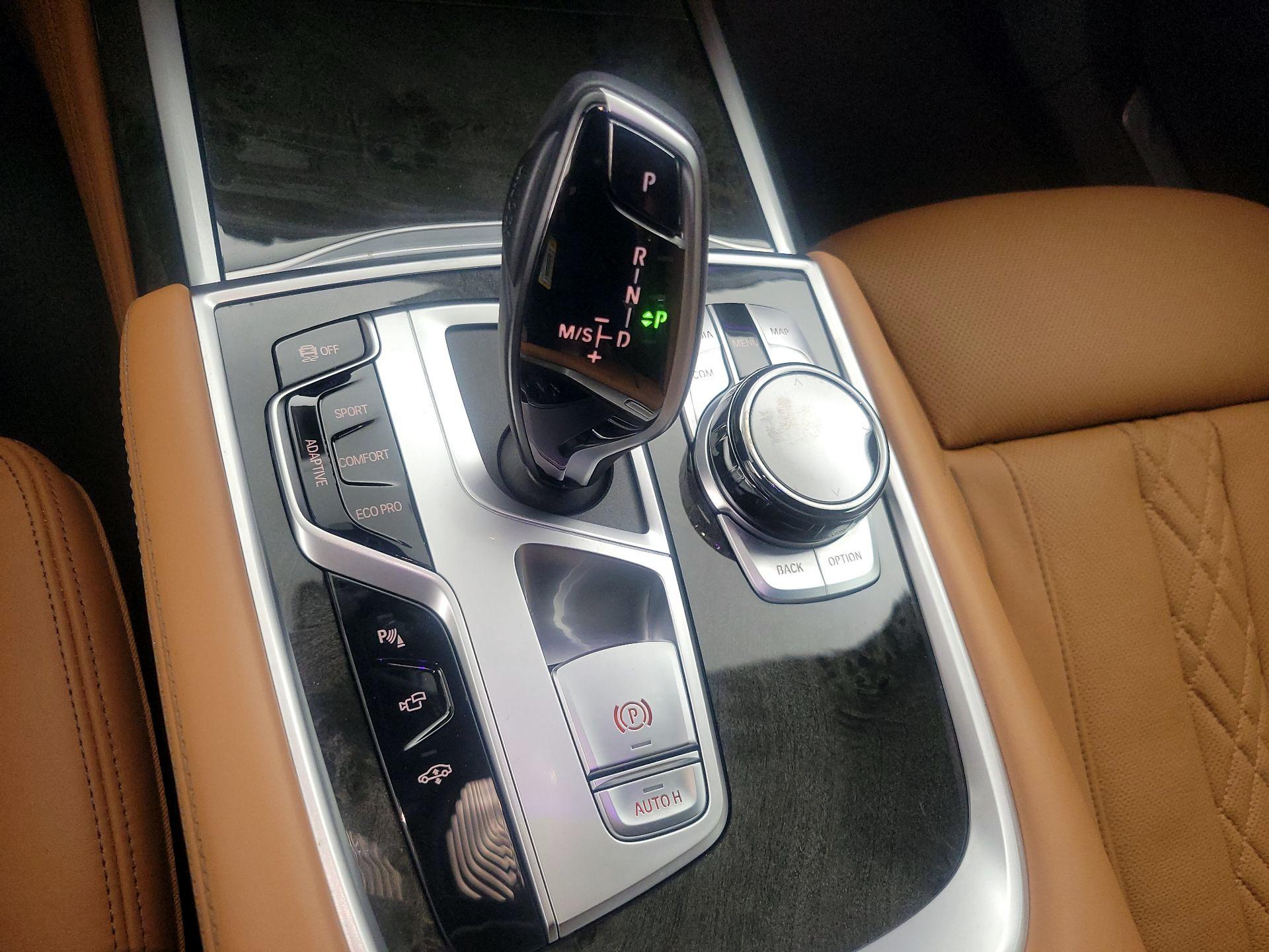 Thumbnail: 2021 BMW 7 Series - 18
