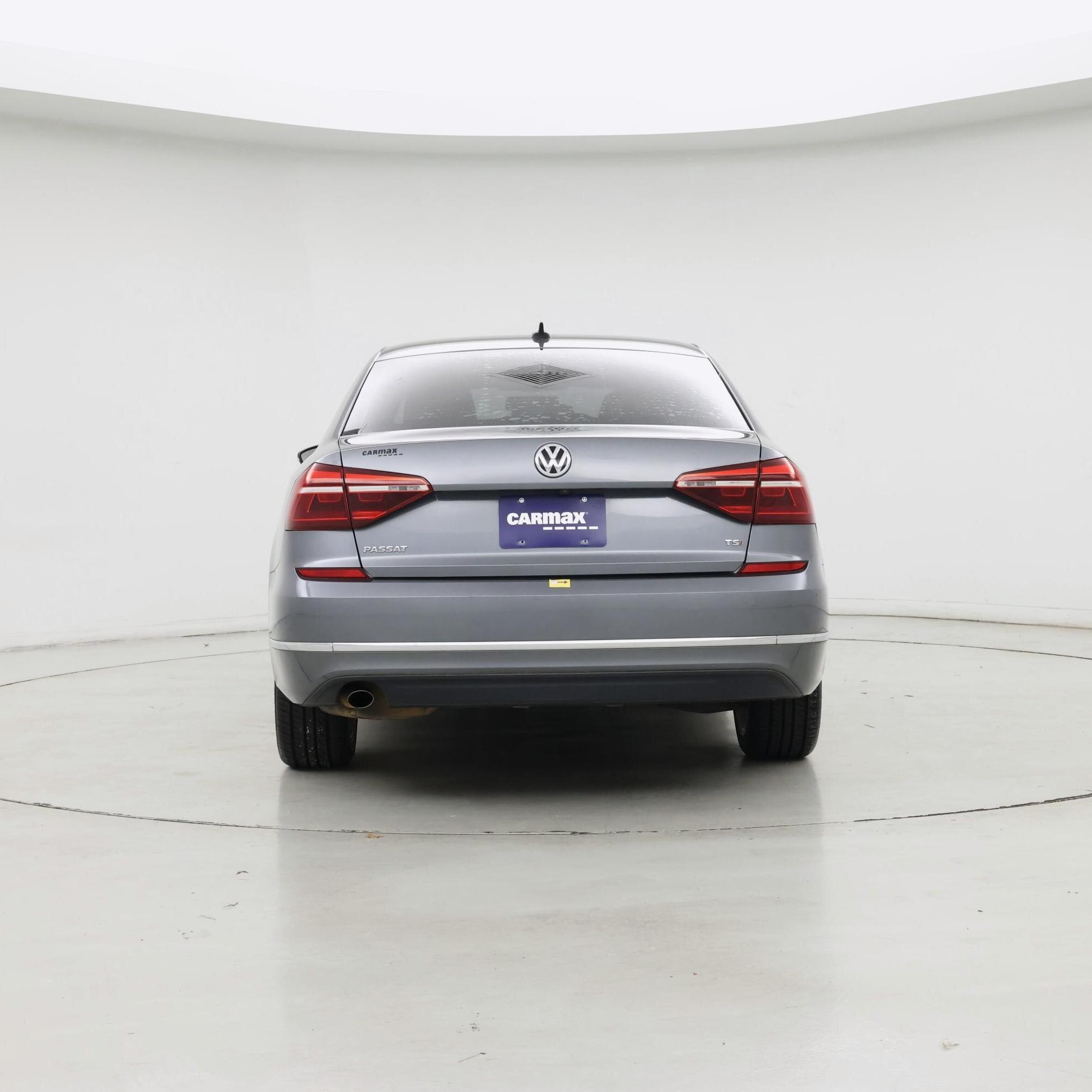 Thumbnail: 2019 Volkswagen Passat - 6
