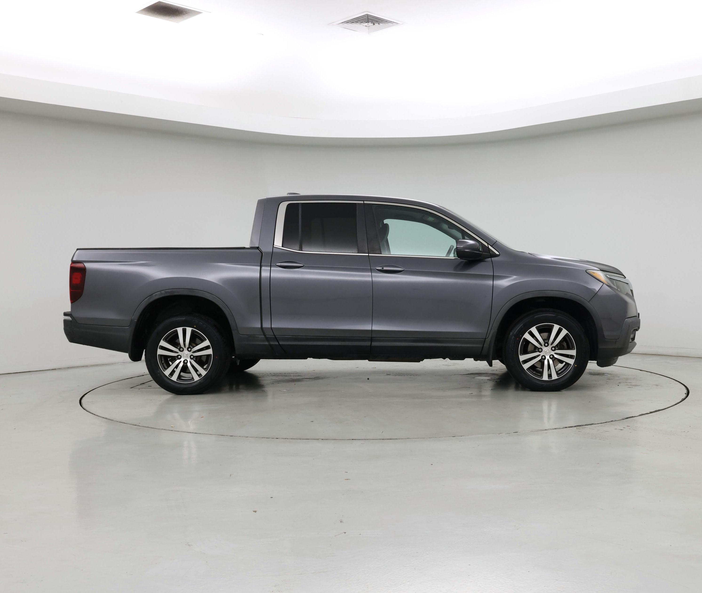 Thumbnail: 2017 Honda Ridgeline - 7
