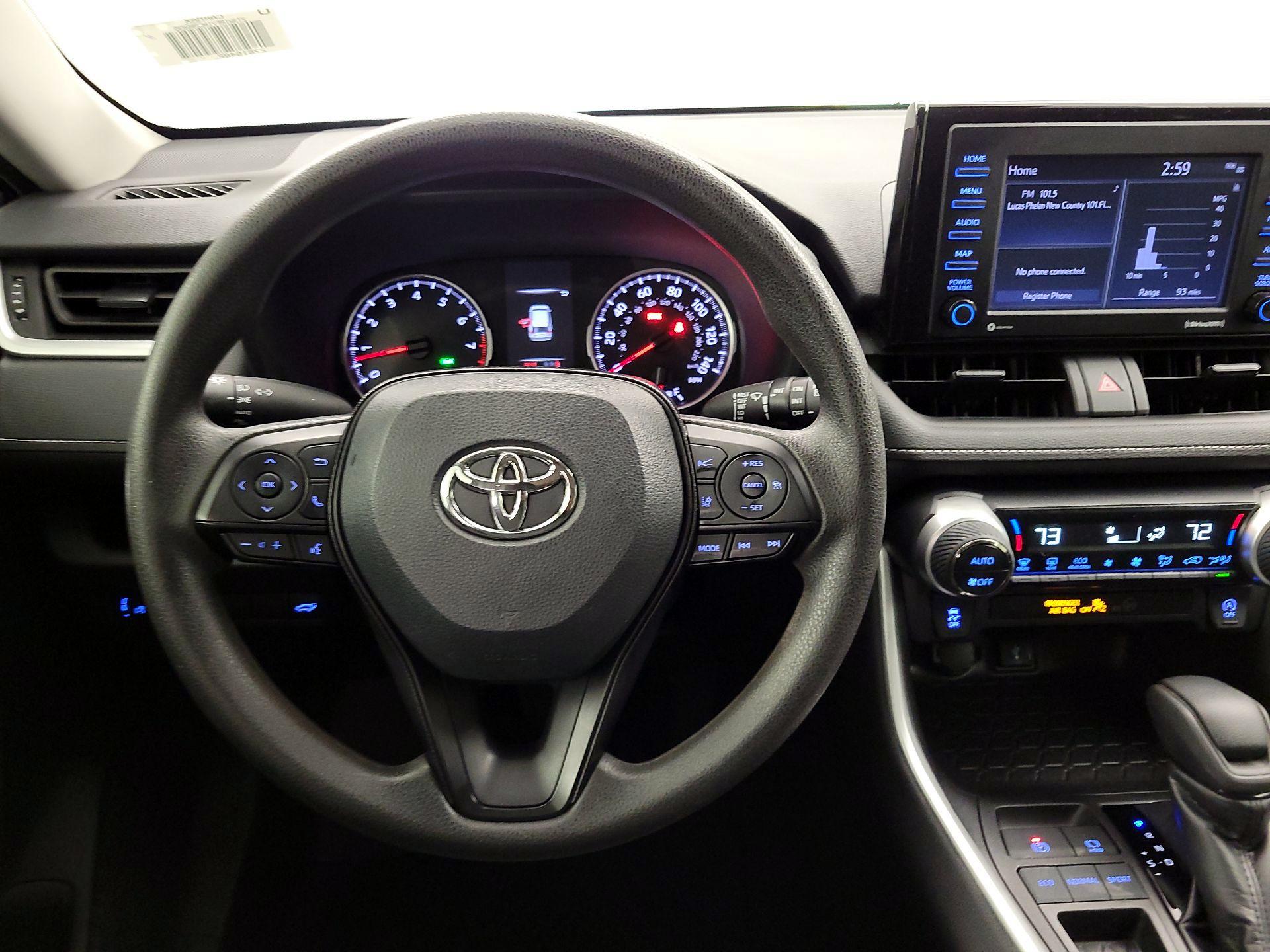 Thumbnail: 2022 Toyota RAV4 - 10