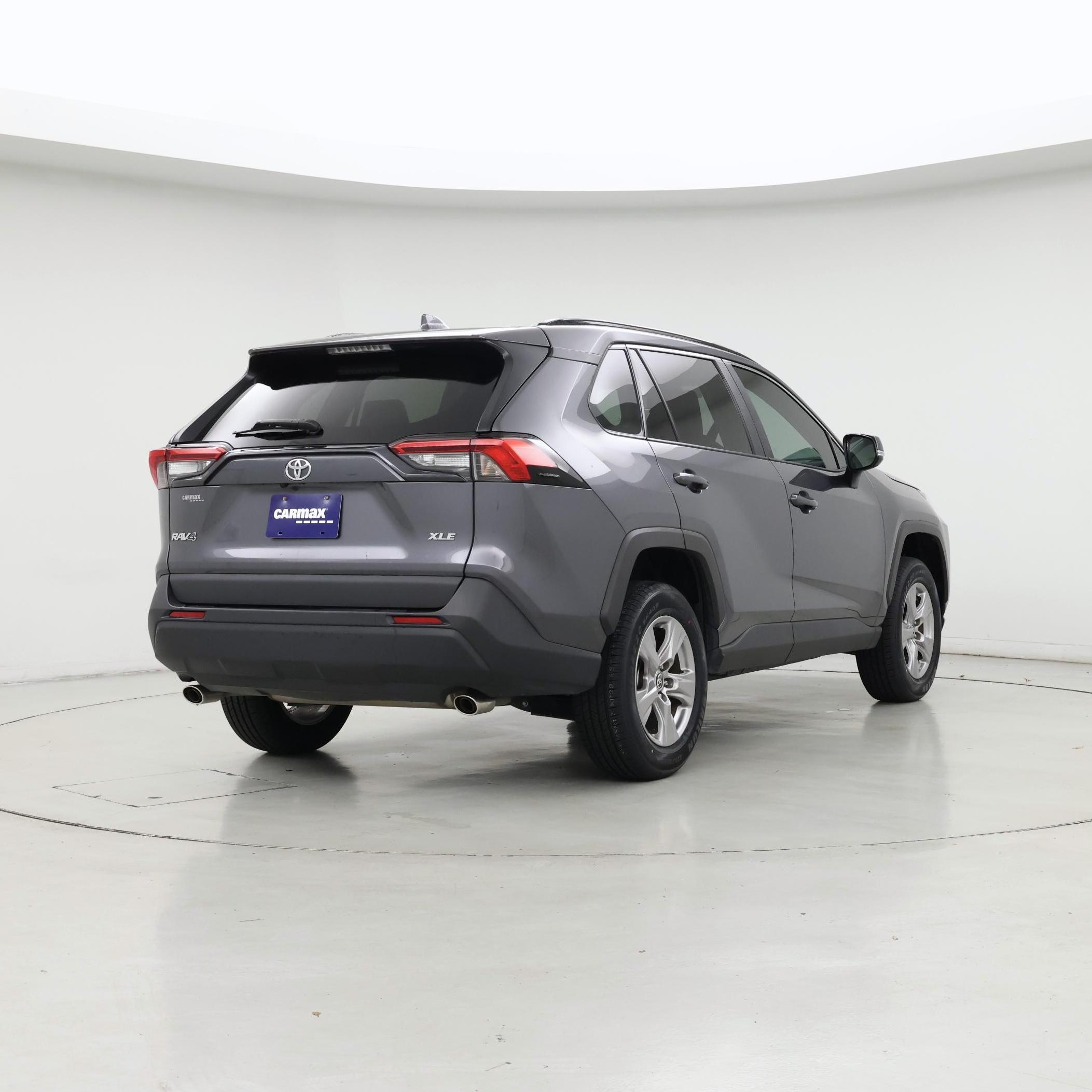 Thumbnail: 2022 Toyota RAV4 - 8