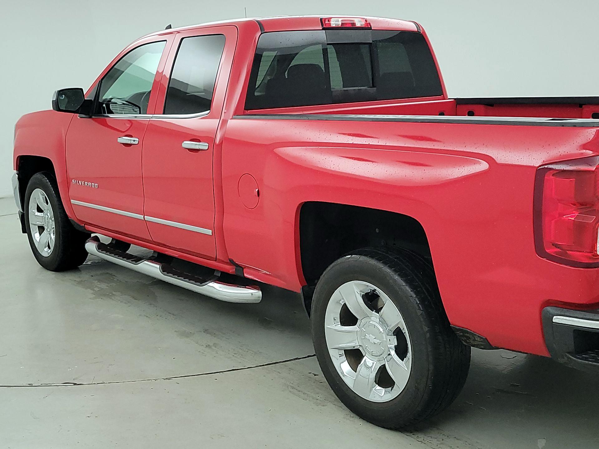 Thumbnail: 2017 Chevrolet Silverado 1500 - 7