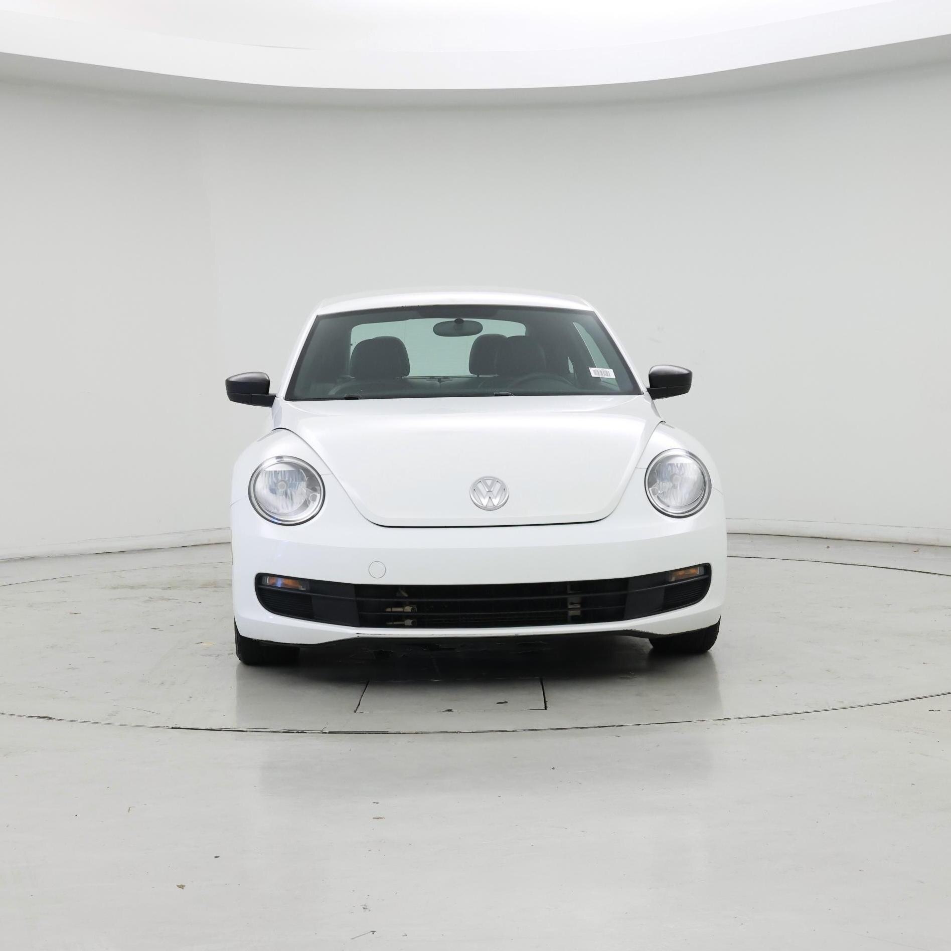Thumbnail: 2015 Volkswagen Beetle - 5