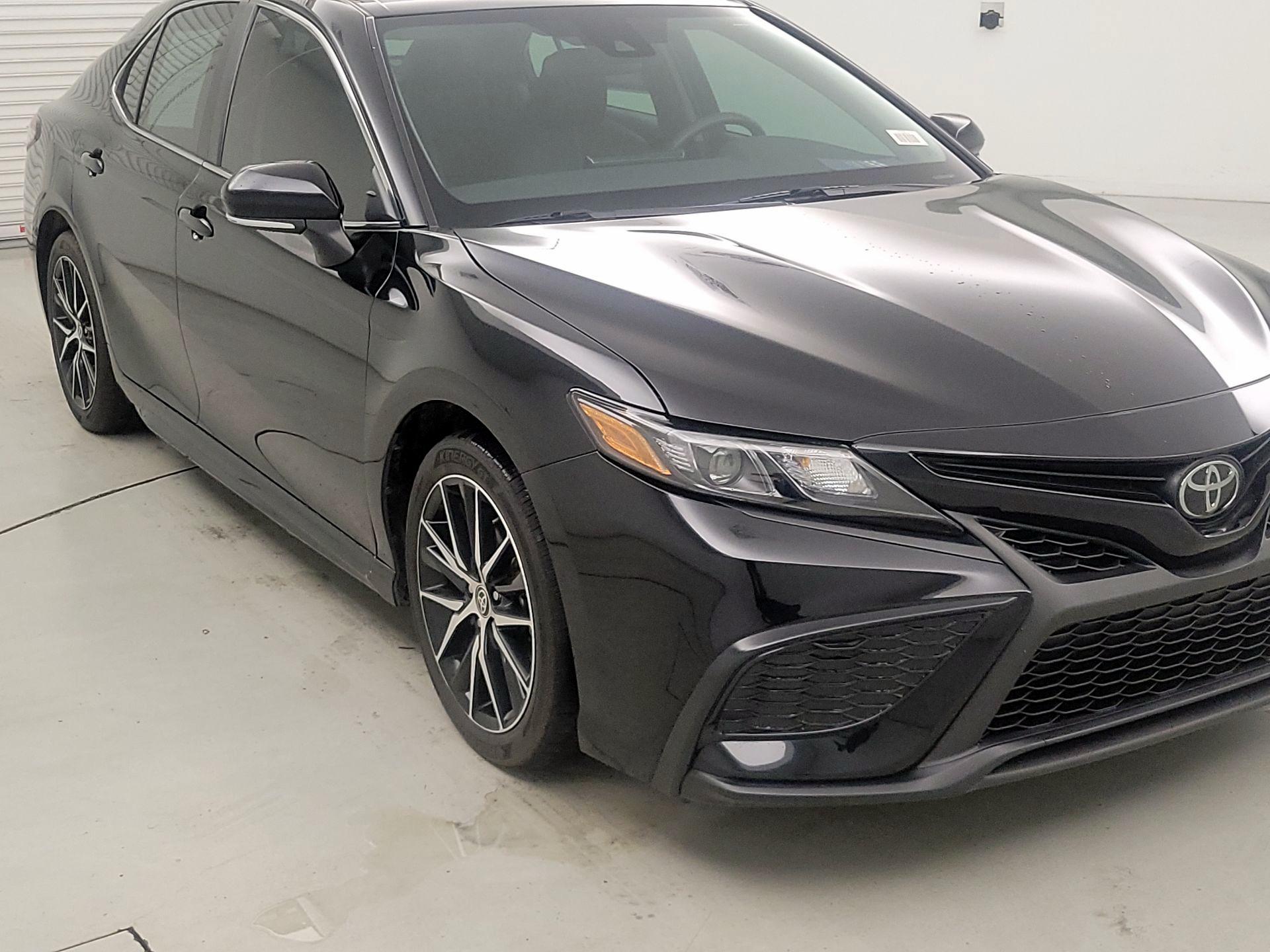 Thumbnail: 2022 Toyota Camry - 1