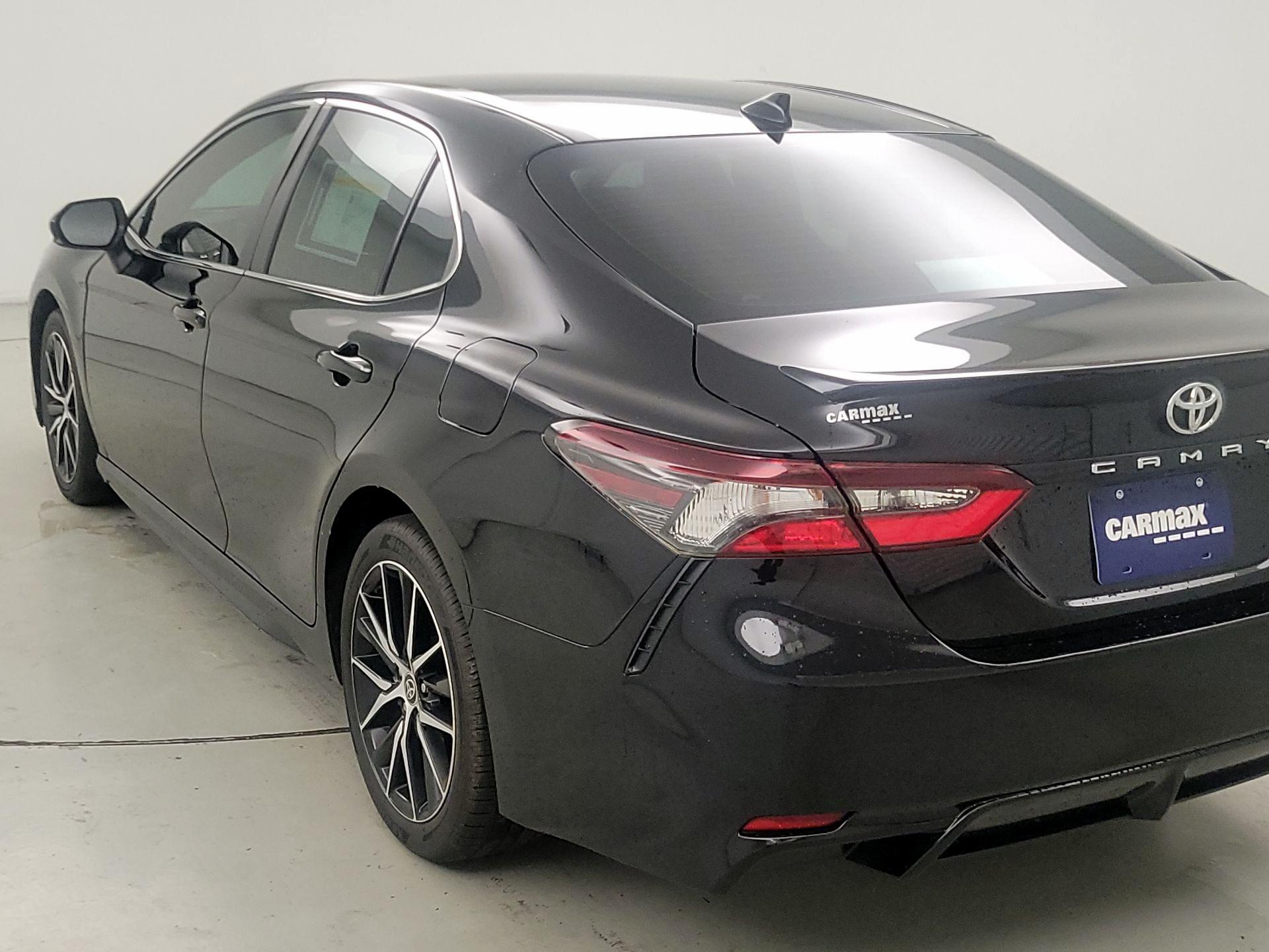 Thumbnail: 2022 Toyota Camry - 7