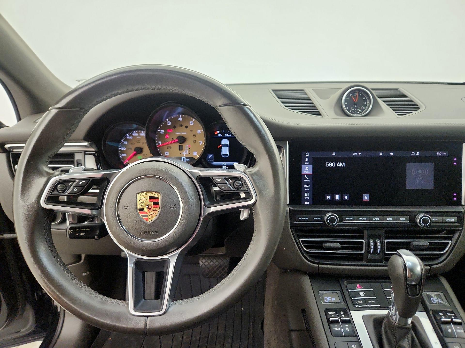 Thumbnail: 2021 Porsche Macan - 9