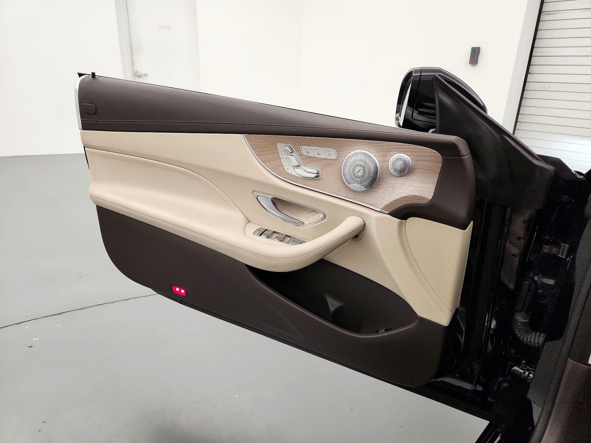 Thumbnail: 2020 Mercedes-Benz E-Class - 12