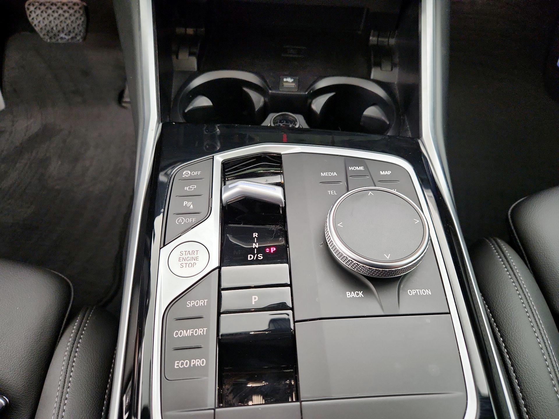 Thumbnail: 2024 BMW 3 Series - 18