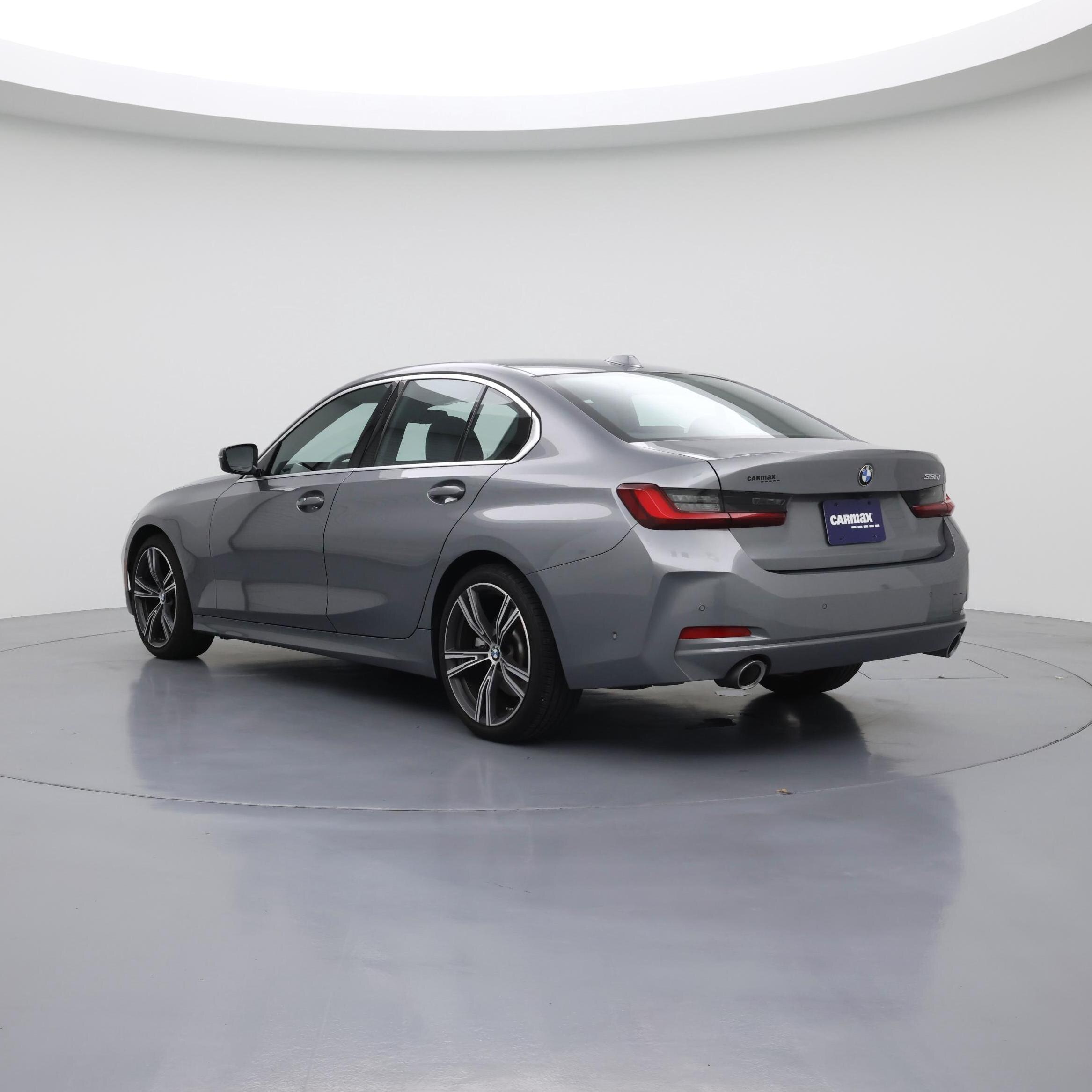 Thumbnail: 2024 BMW 3 Series - 2