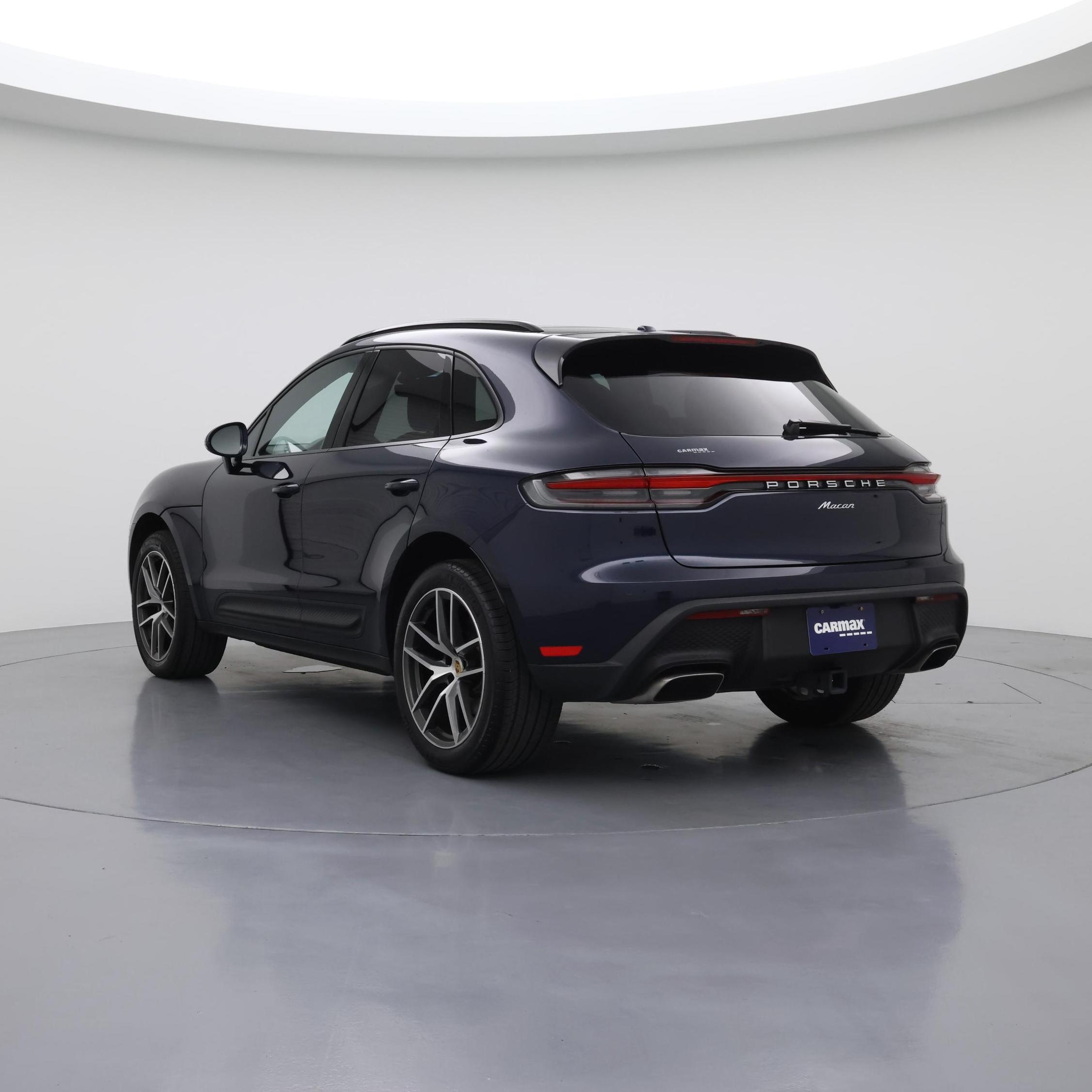 Thumbnail: 2022 Porsche Macan - 2