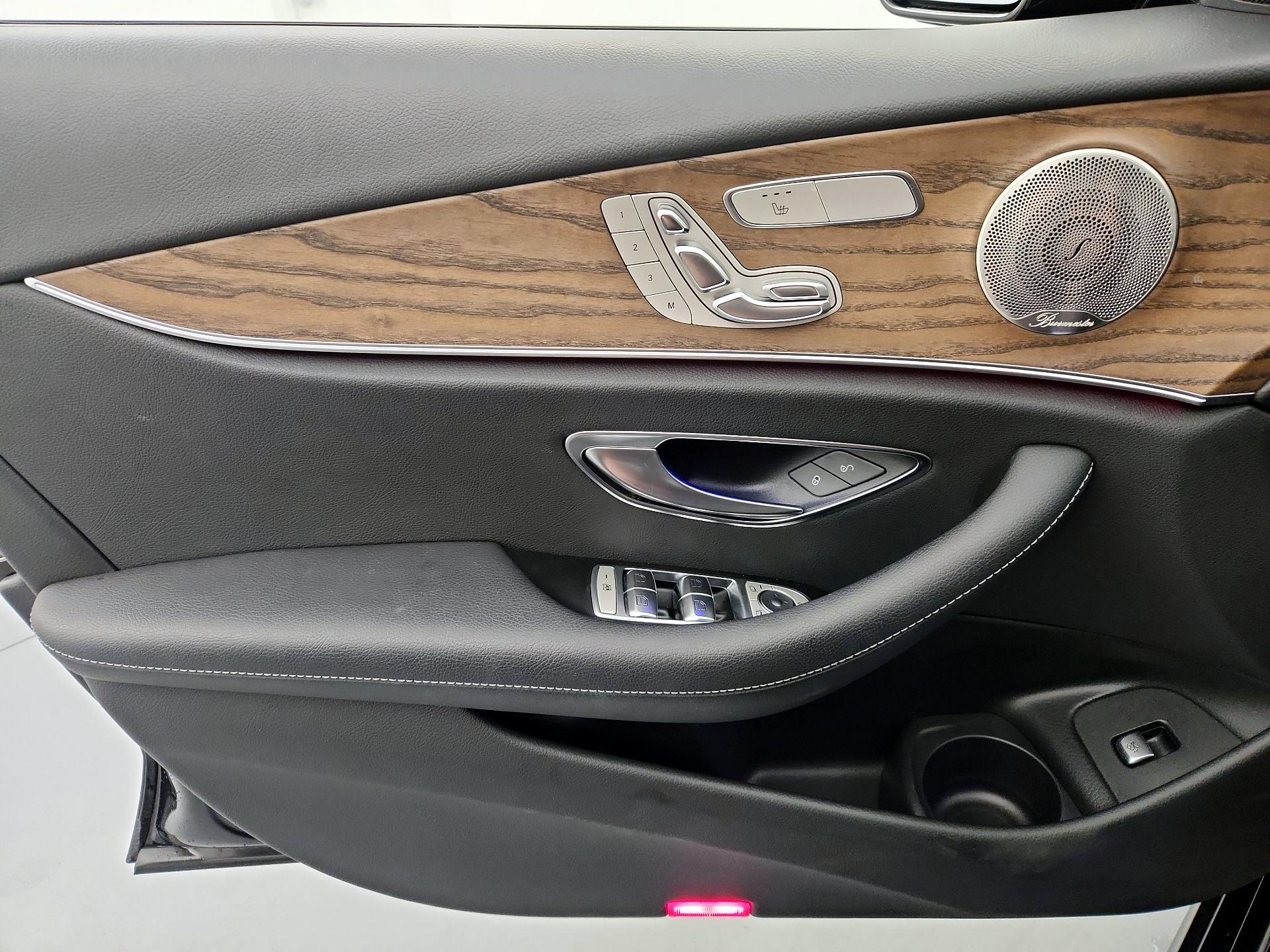 Thumbnail: 2022 Mercedes-Benz E-Class - 12