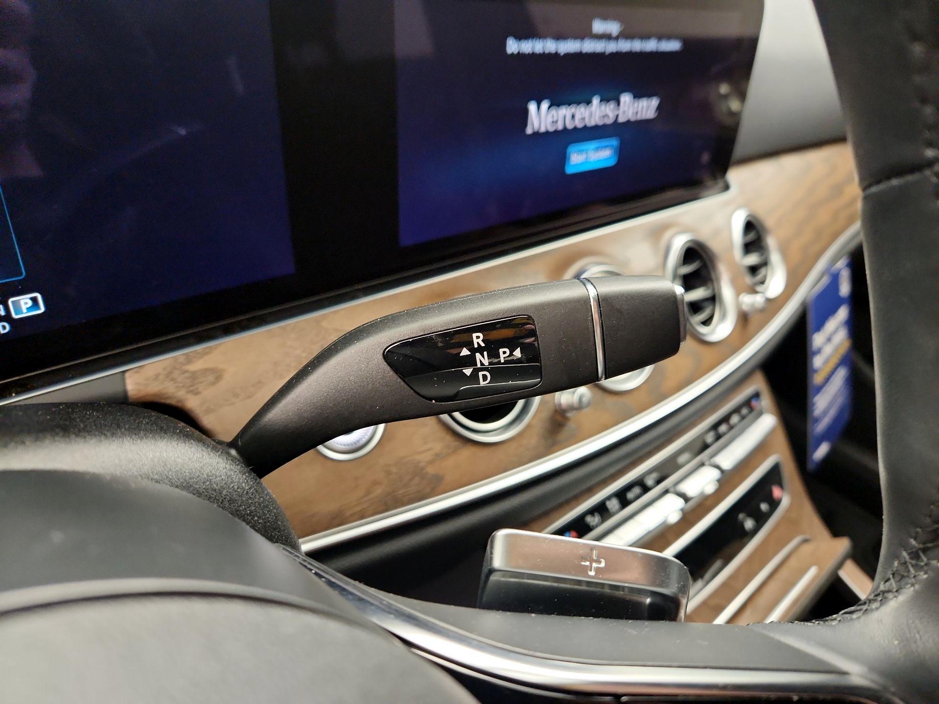Thumbnail: 2022 Mercedes-Benz E-Class - 18