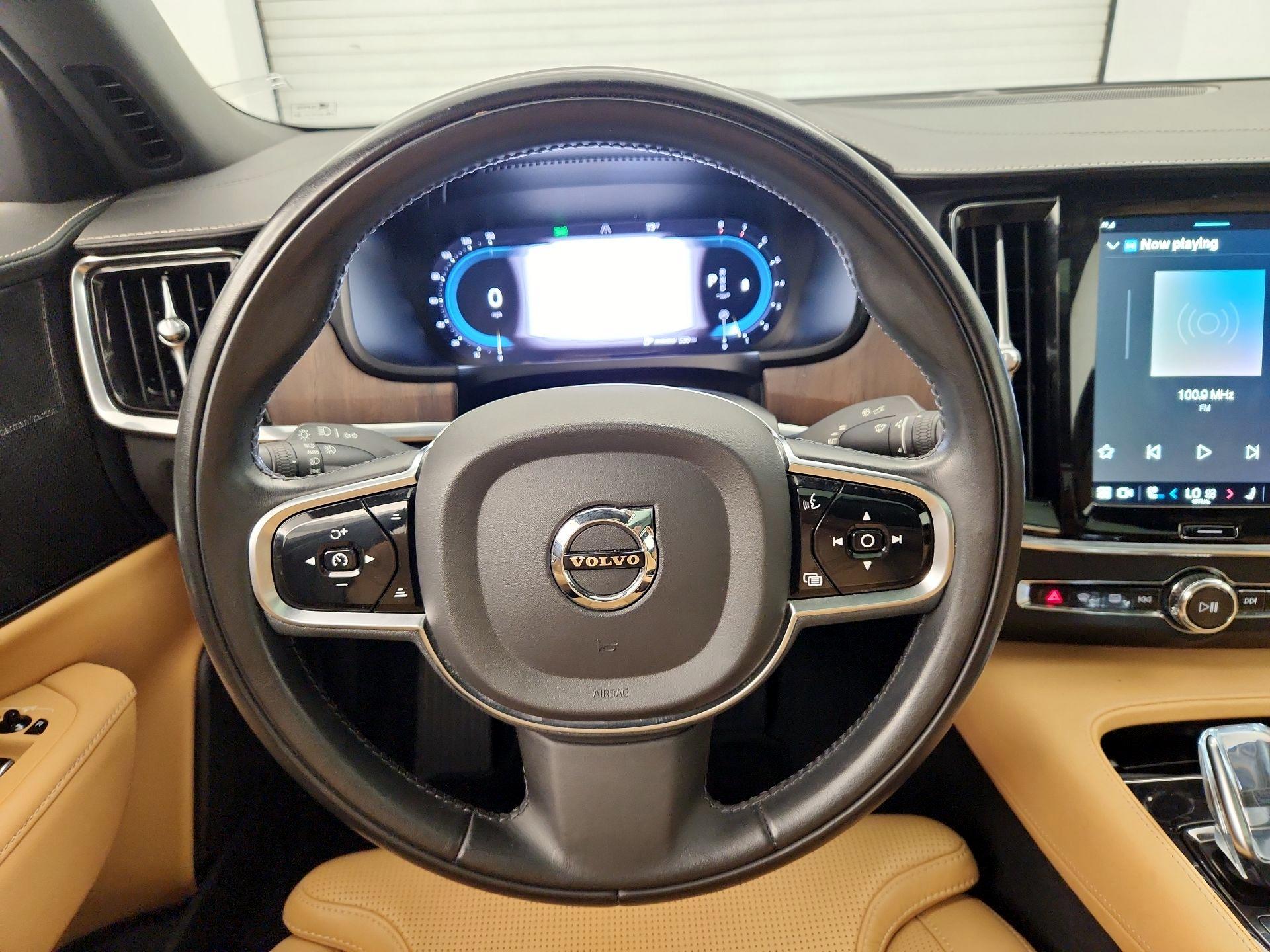 Thumbnail: 2022 Volvo S90 - 10