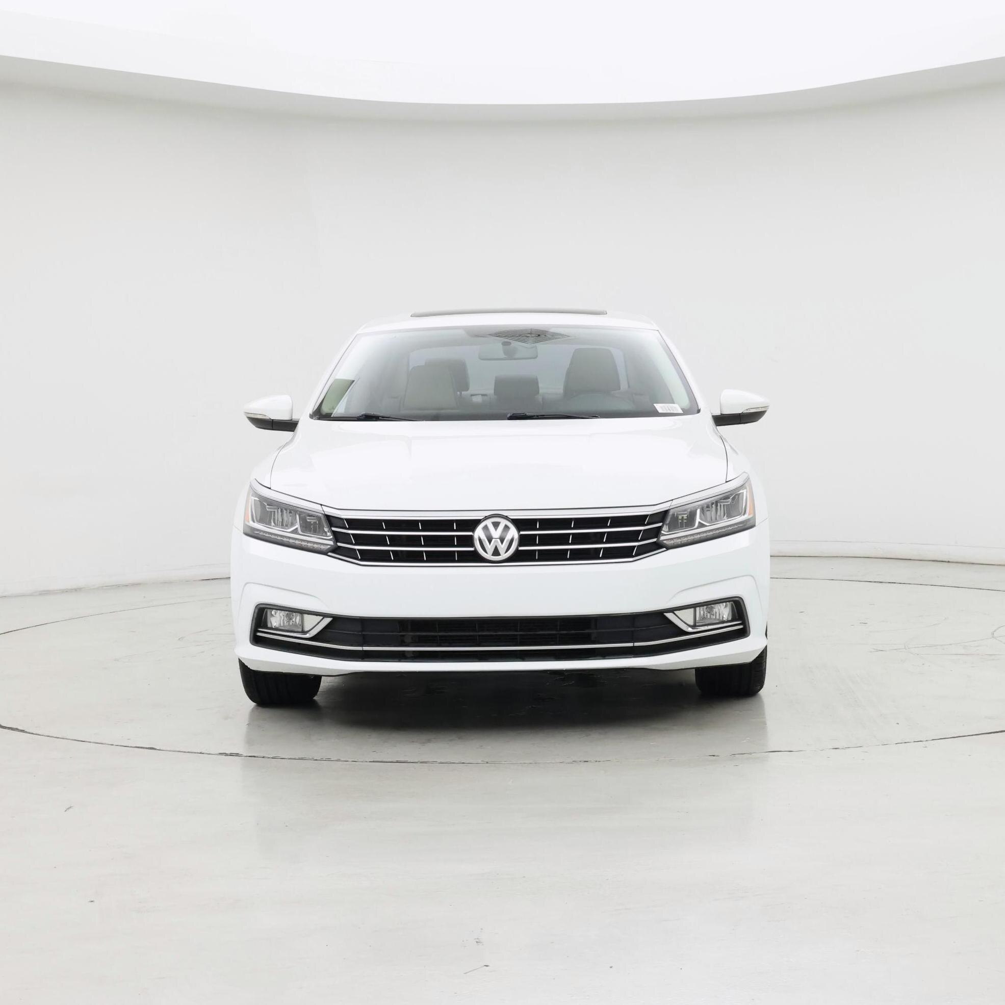 Thumbnail: 2017 Volkswagen Passat - 5
