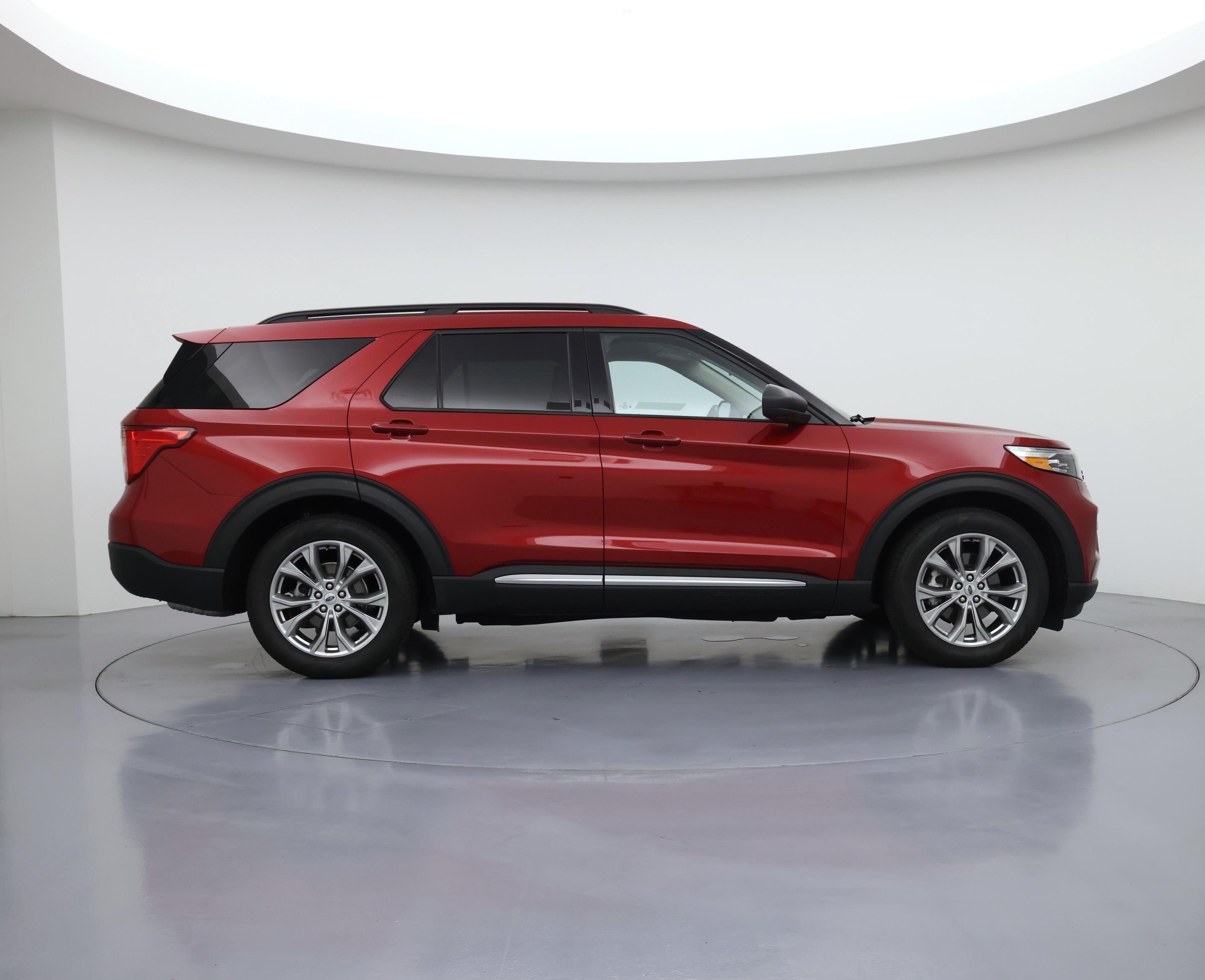Thumbnail: 2021 Ford Explorer - 7