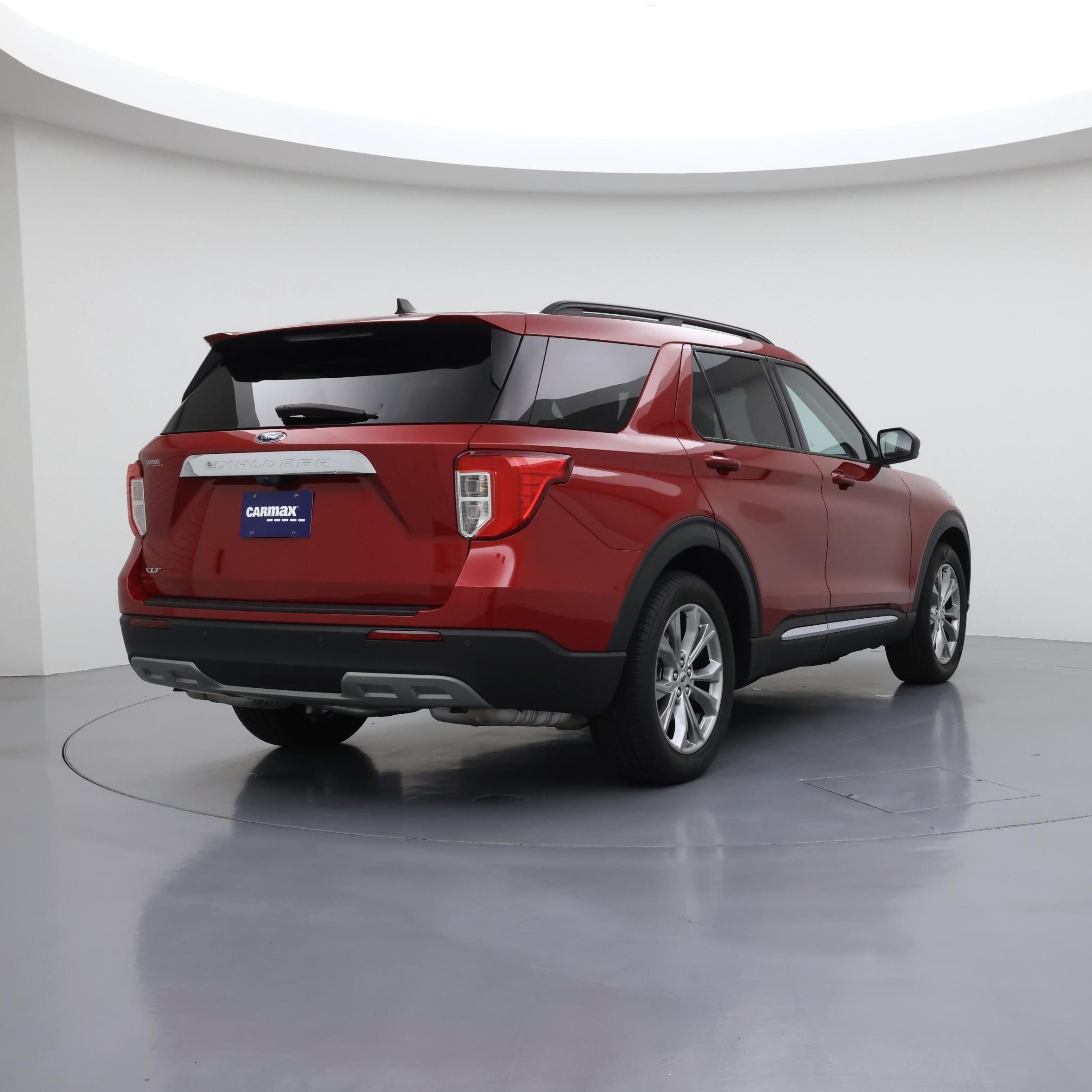 Thumbnail: 2021 Ford Explorer - 8