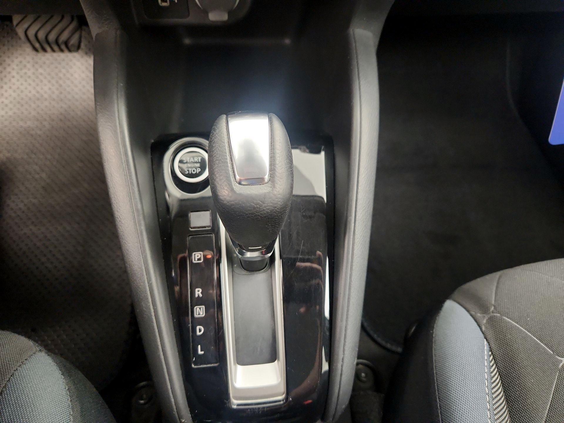 Thumbnail: 2020 Nissan Kicks - 17