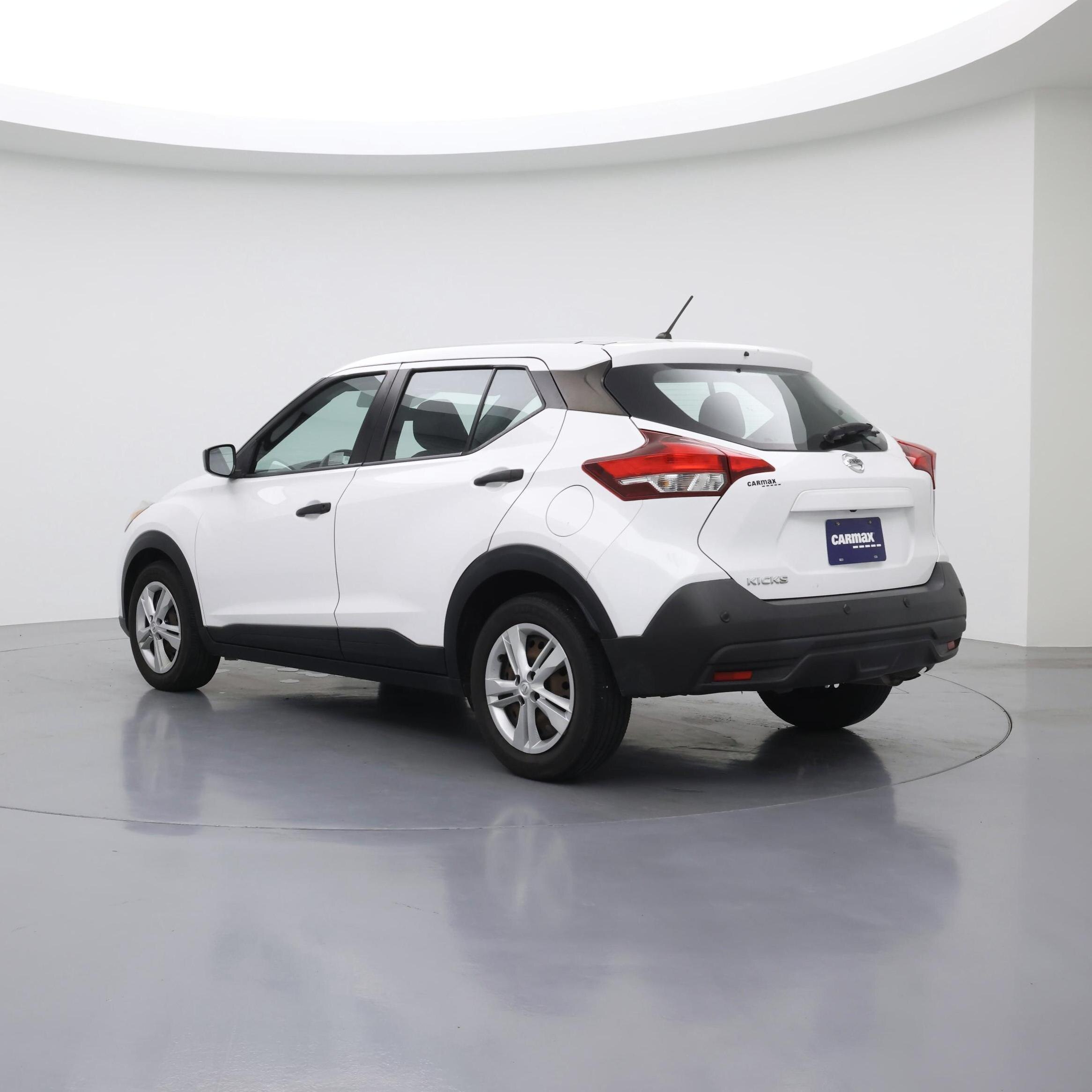 Thumbnail: 2020 Nissan Kicks - 2