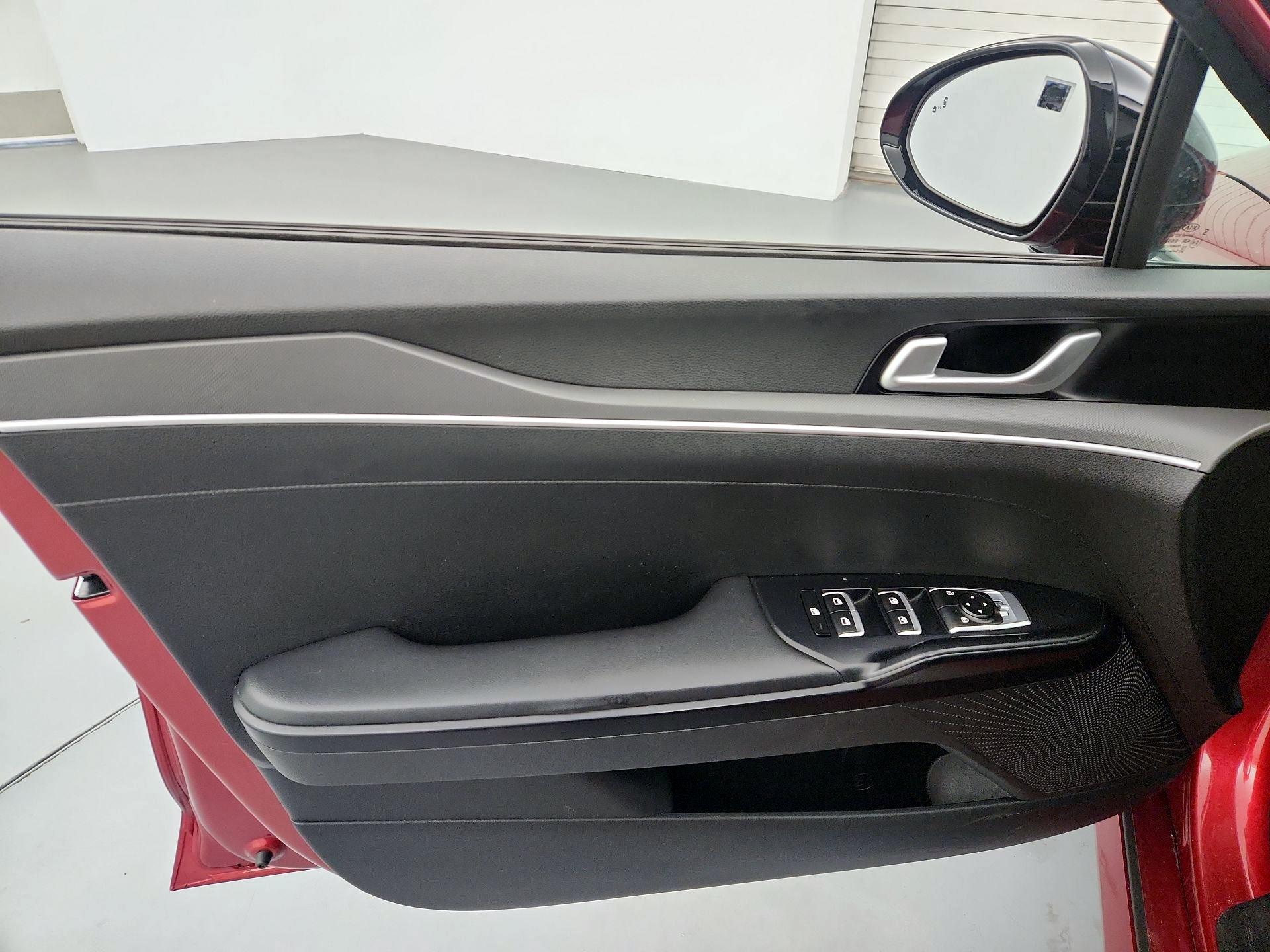 Thumbnail: 2021 Kia K5 - 12