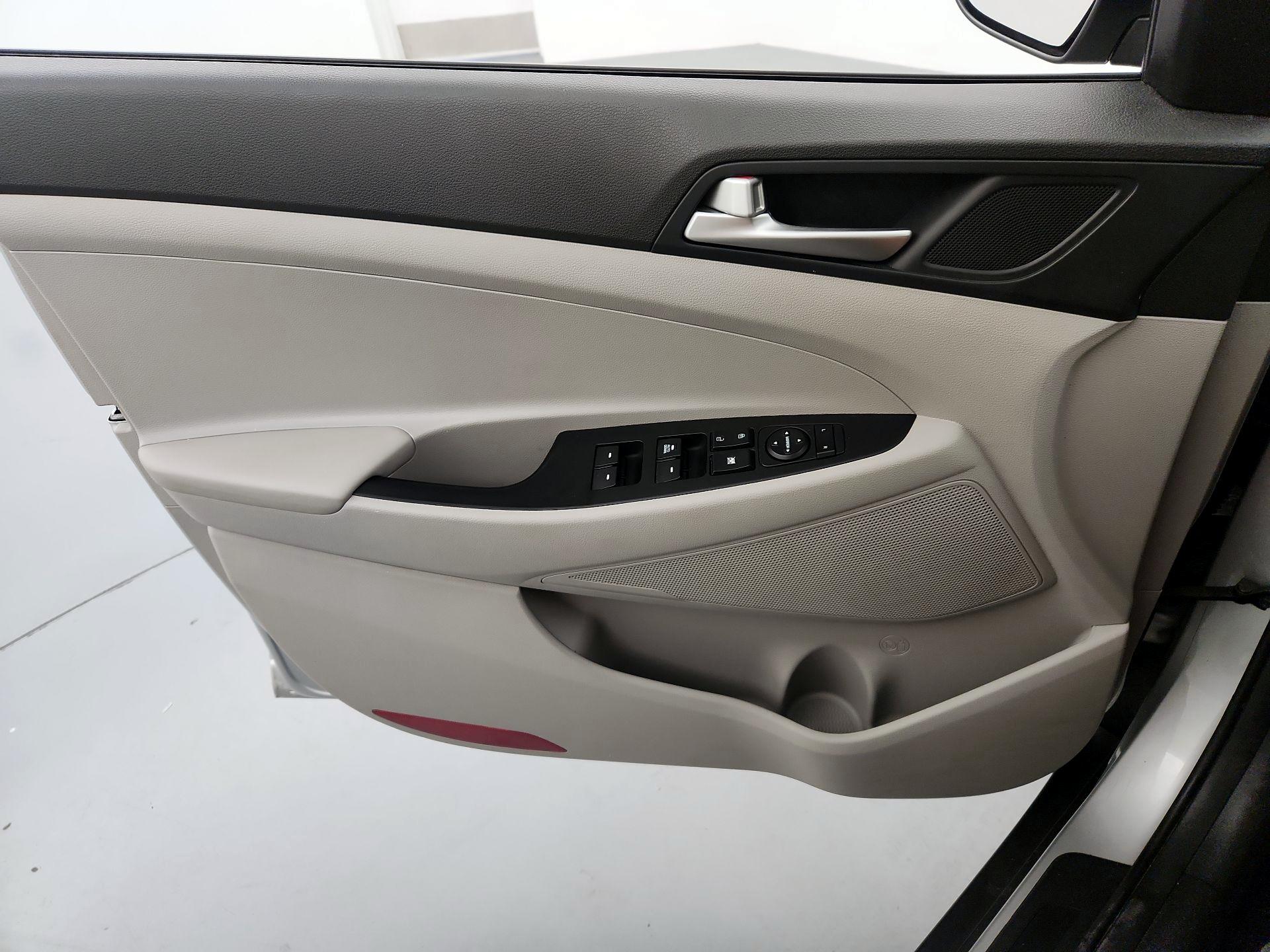Thumbnail: 2021 Hyundai Tucson - 12