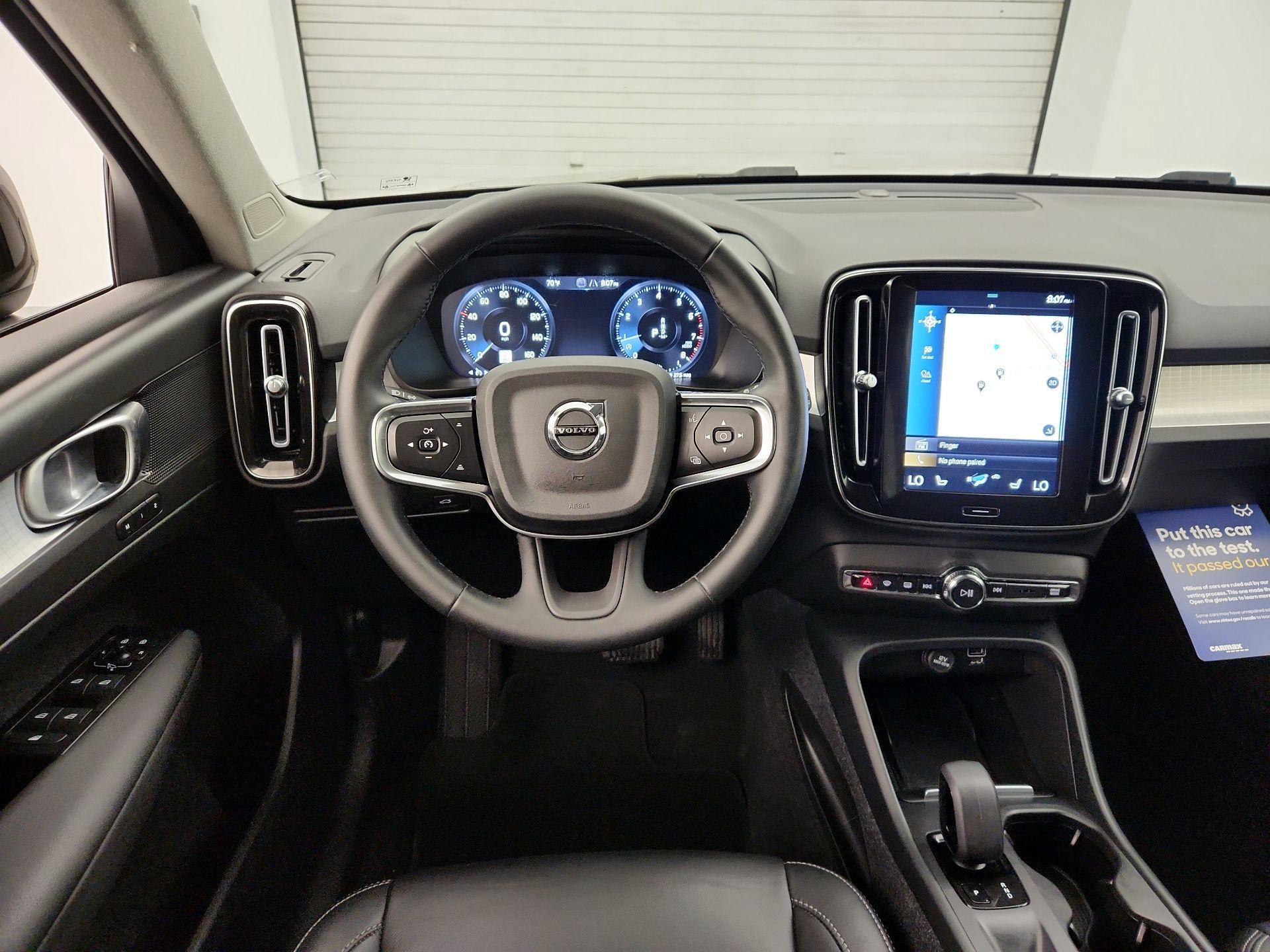 Thumbnail: 2022 Volvo XC40 - 10