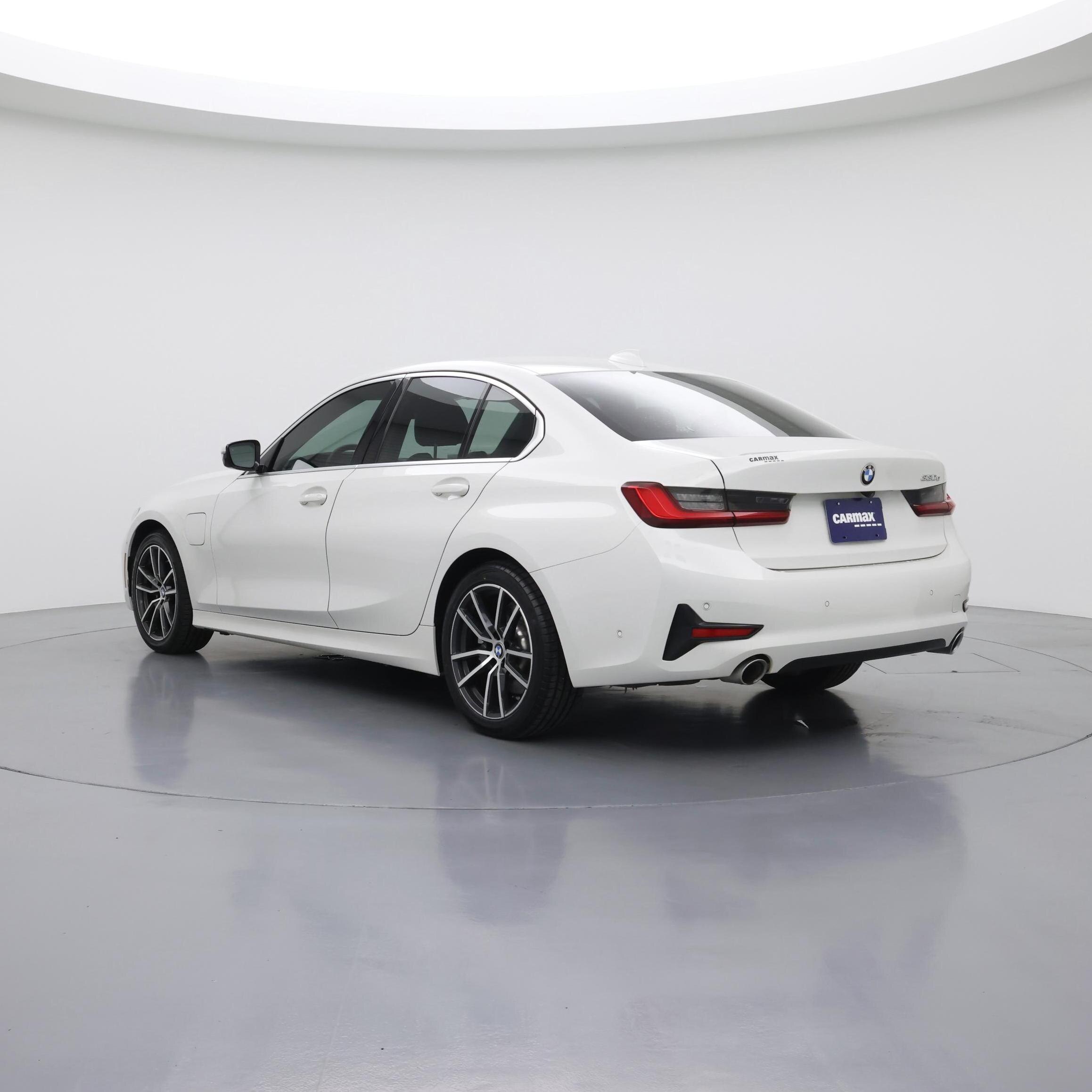 Thumbnail: 2021 BMW 3 Series - 2